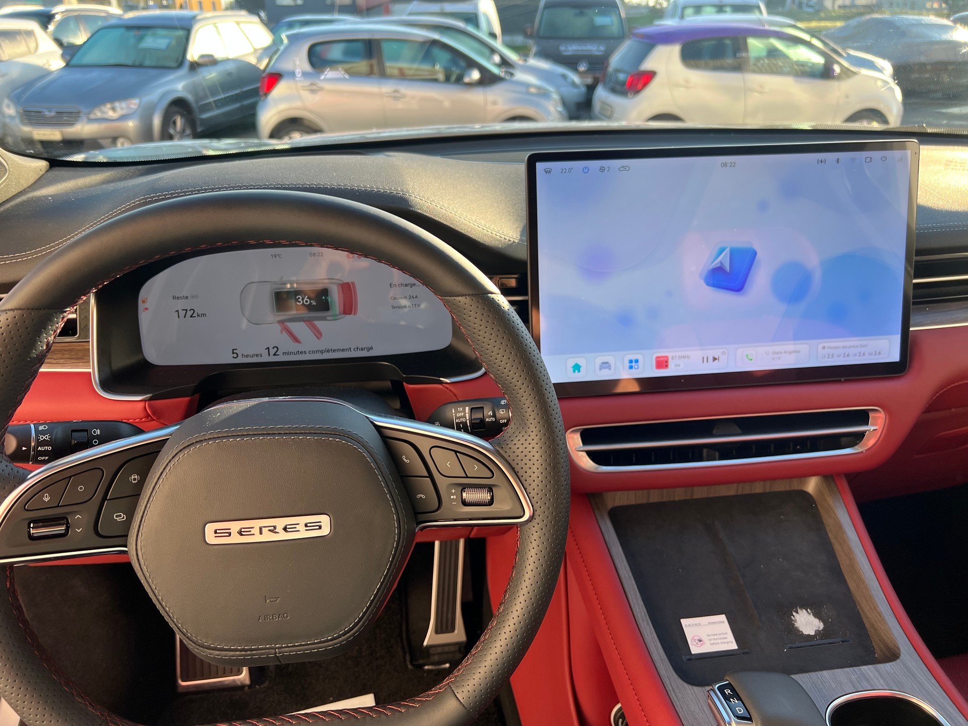 SERES Luxury AWD 80kWh-image-11