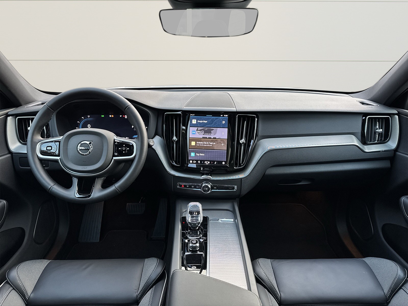 VOLVO XC60 2.0 T6 TE Plus Dark eAWD-image-11