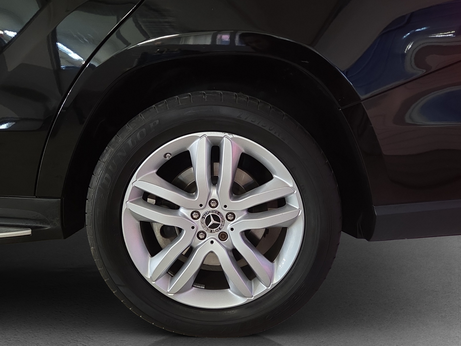 MERCEDES-BENZ GLS 350 d 4Matic-image-5