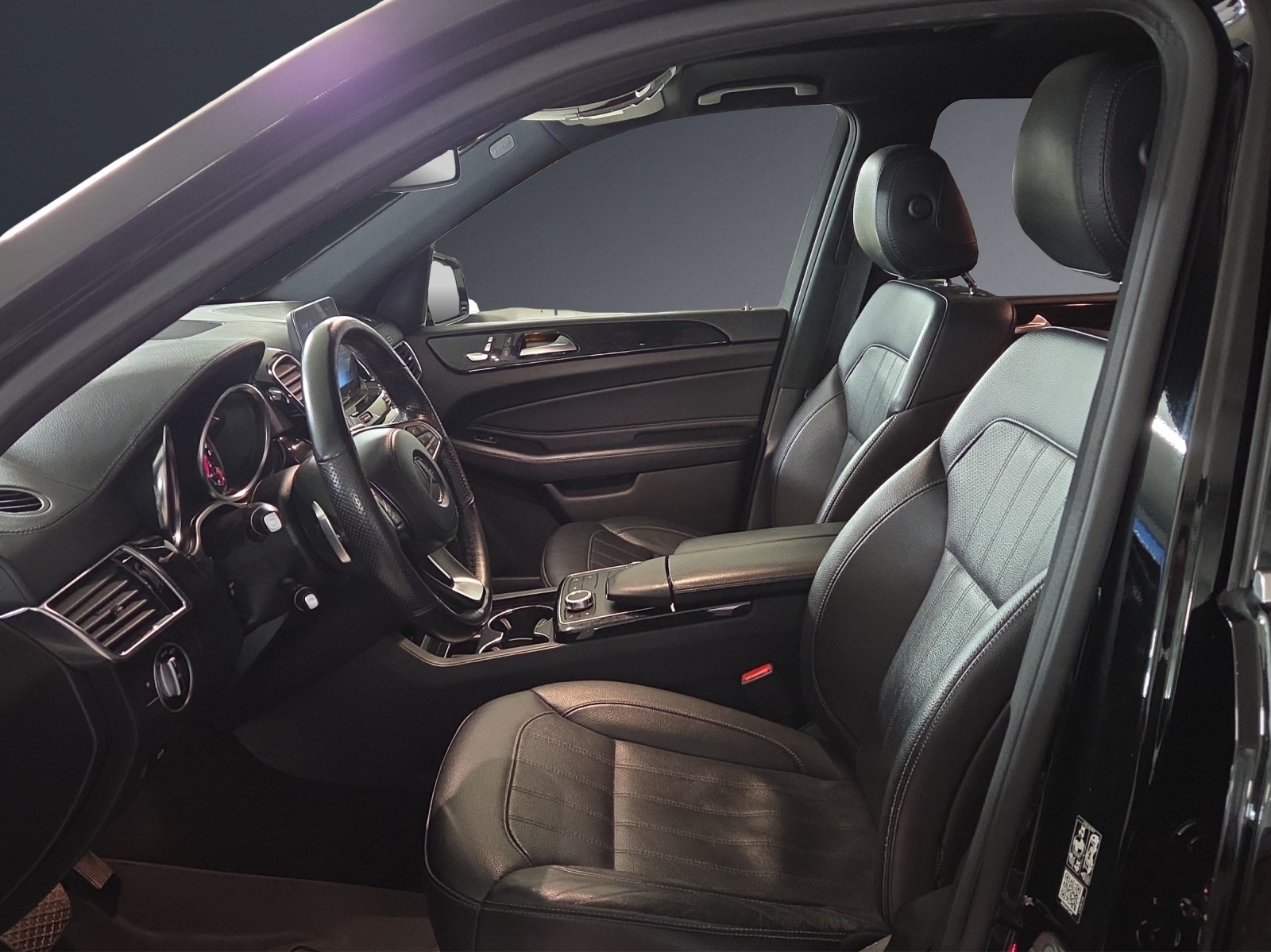 MERCEDES-BENZ GLS 350 d 4Matic-image-6