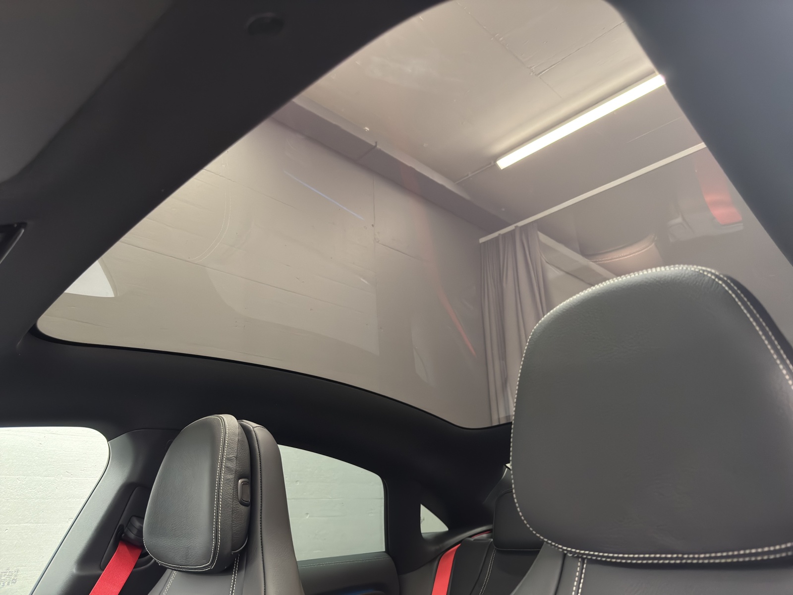 MERCEDES-BENZ CLA 350 AMG Line 4Matic-image-15