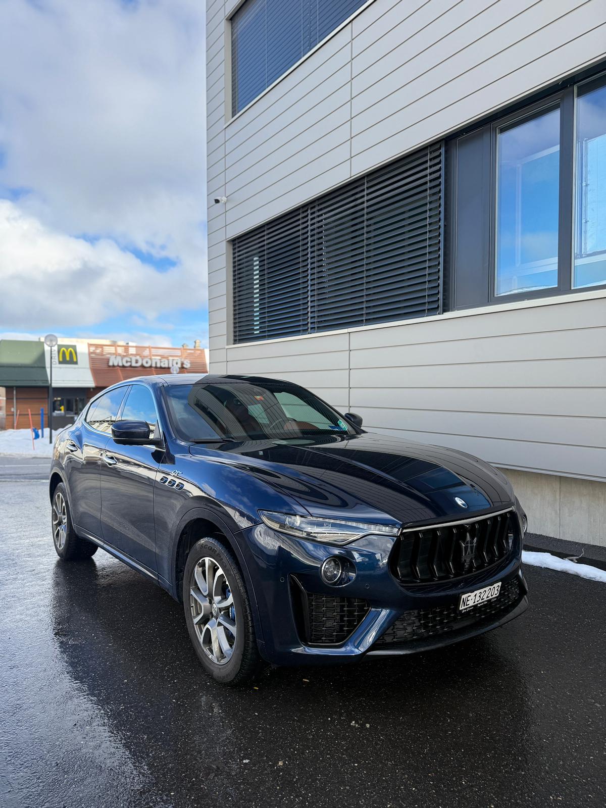 MASERATI Levante 2.0 MHEV GT Hybrid Automatica-image-9