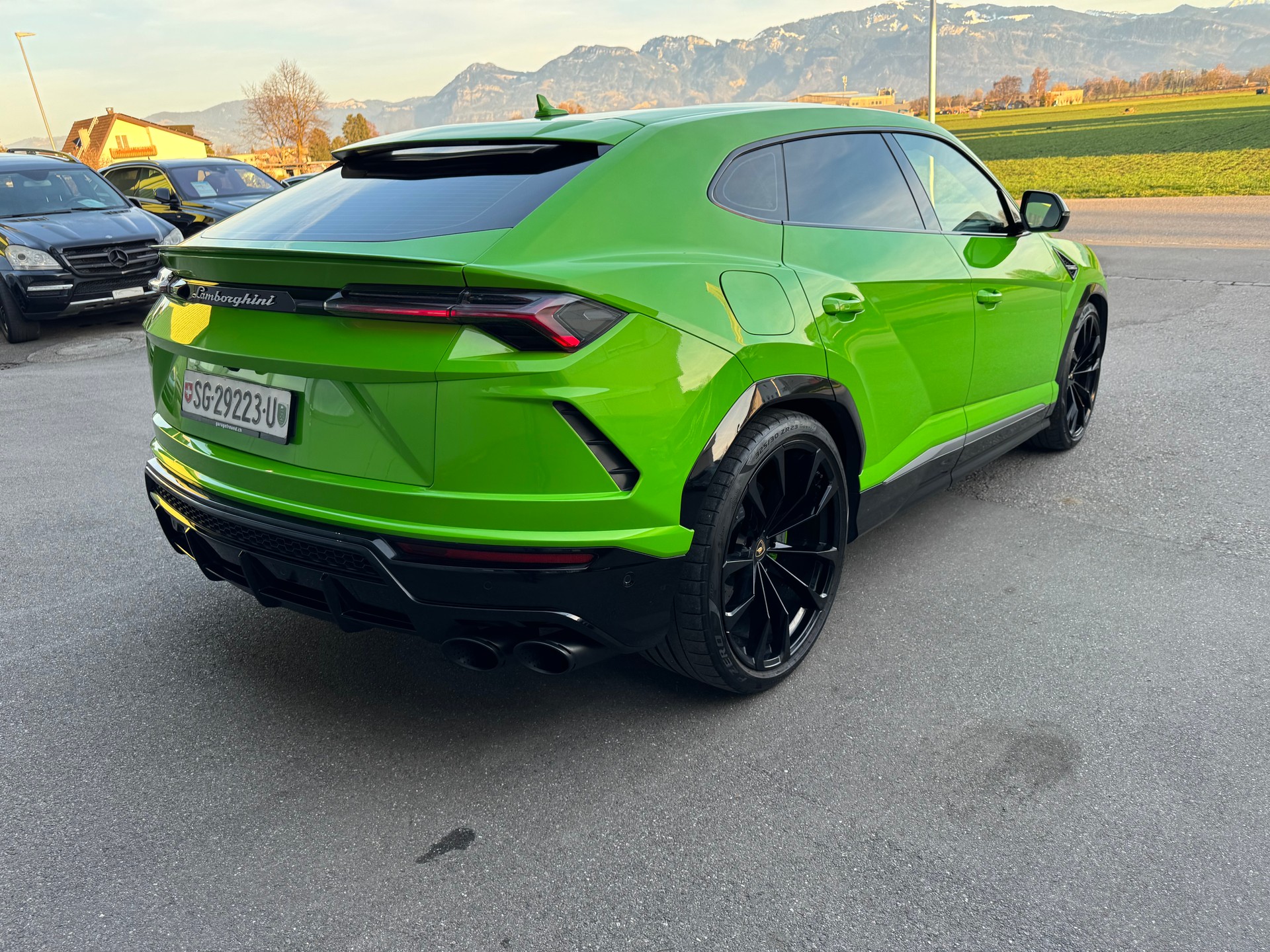 LAMBORGHINI Urus E-Gear-image-10