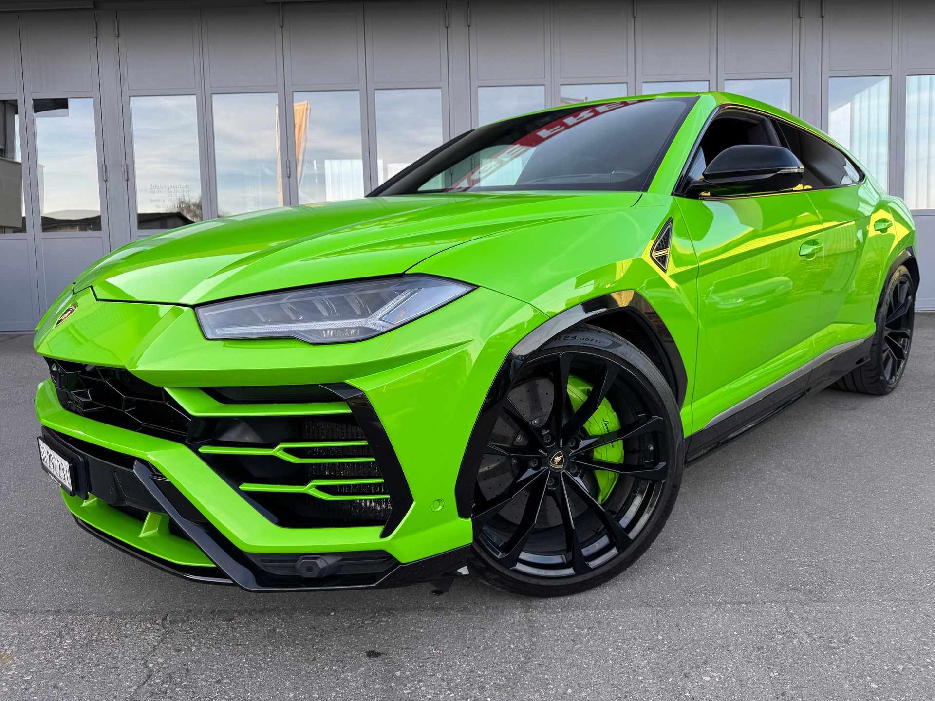 LAMBORGHINI Urus E-Gear
