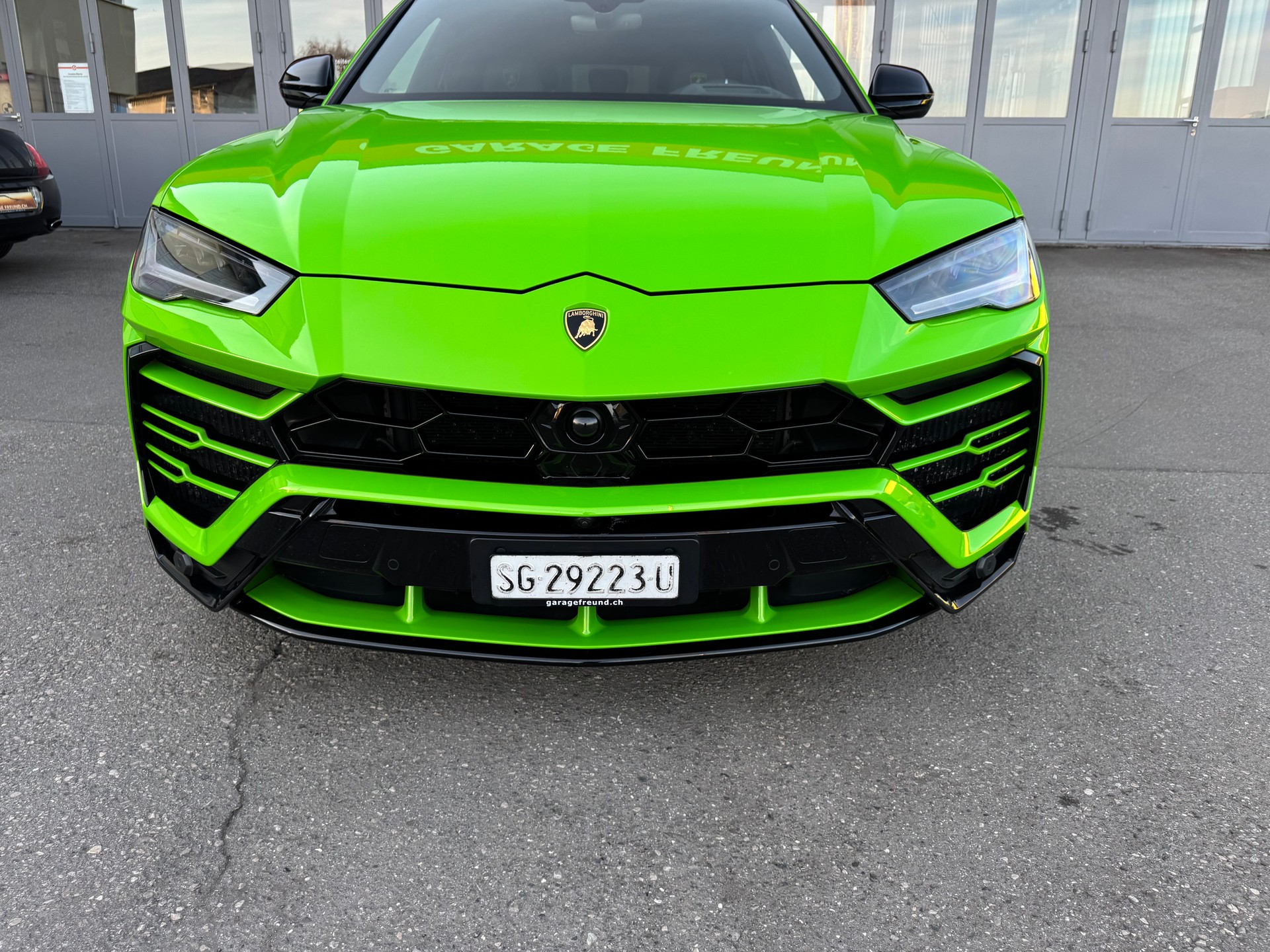 LAMBORGHINI Urus E-Gear-image-3