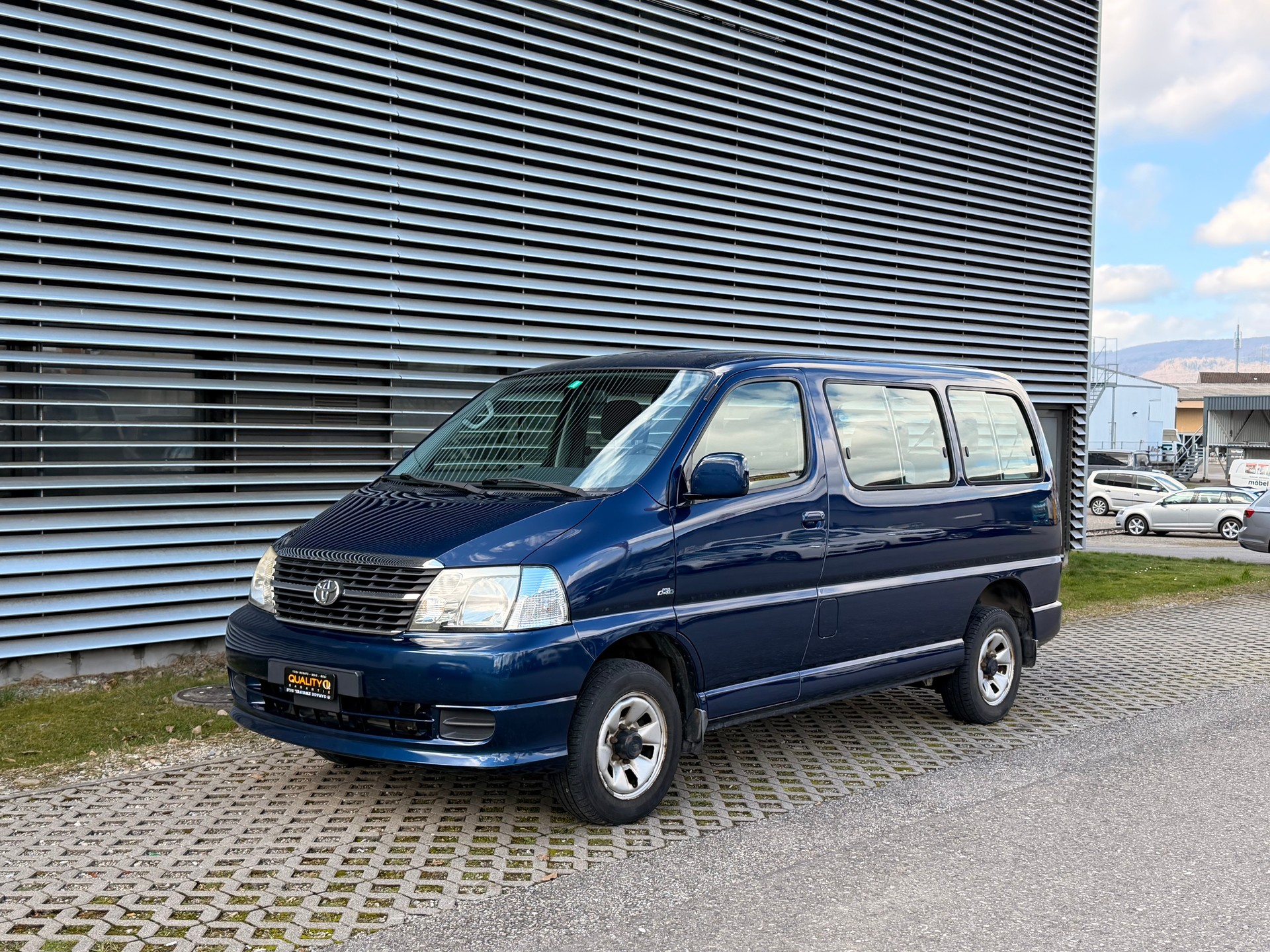 TOYOTA Hiace D-4D Wagon GL 4WD S-image-2