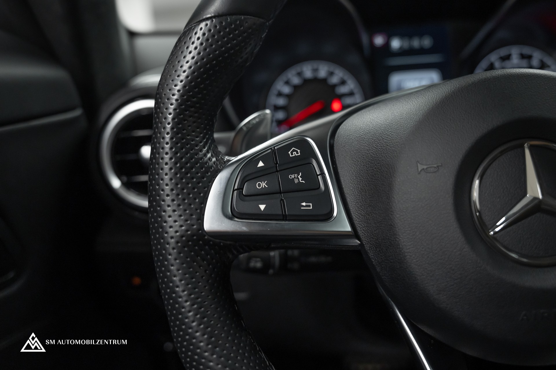 MERCEDES-BENZ AMG GT Coupé / OHNE OPF / Panorama / Performance Abgasanlage / Memory-image-21