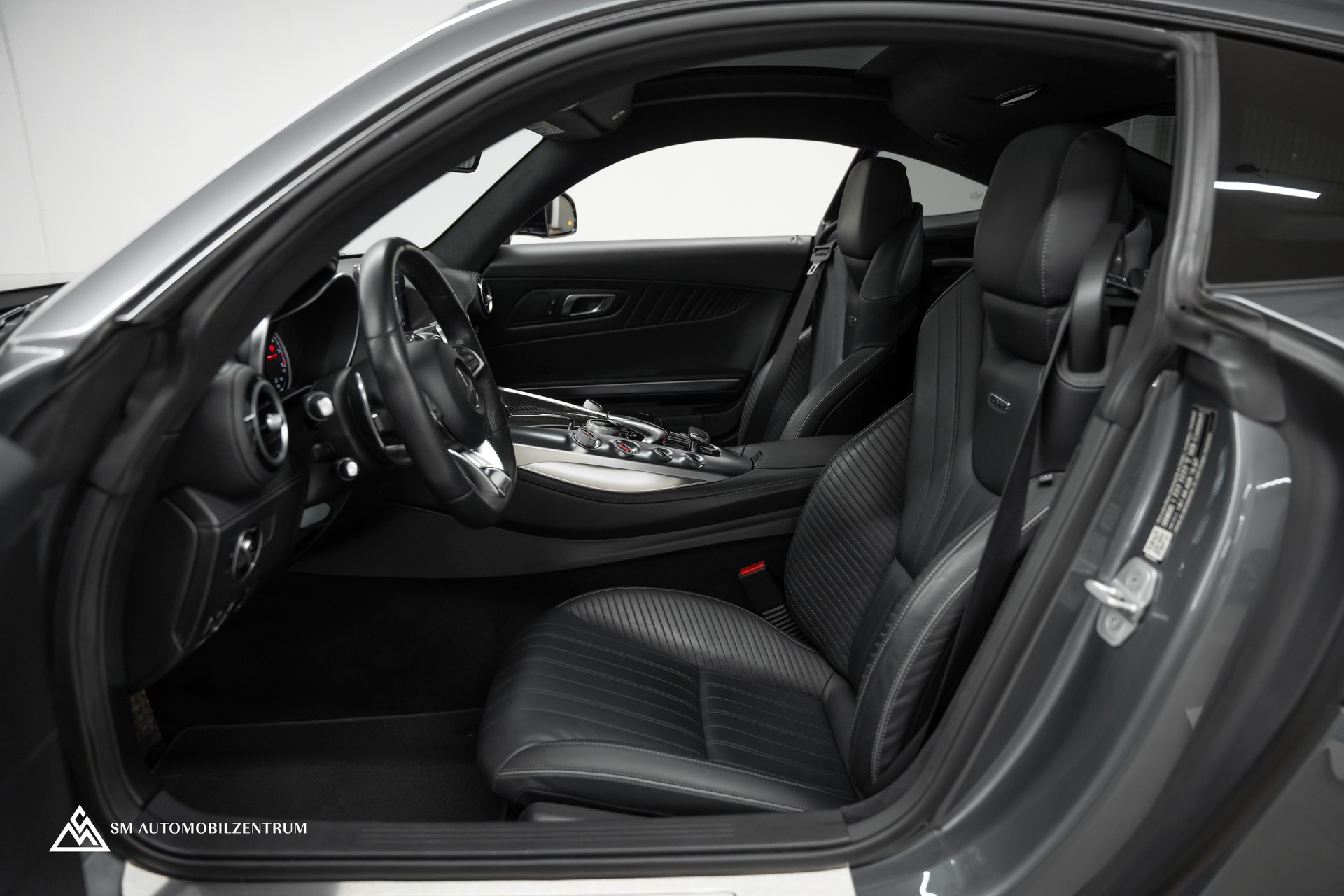 MERCEDES-BENZ AMG GT Coupé / OHNE OPF / Panorama / Performance Abgasanlage / Memory-image-17