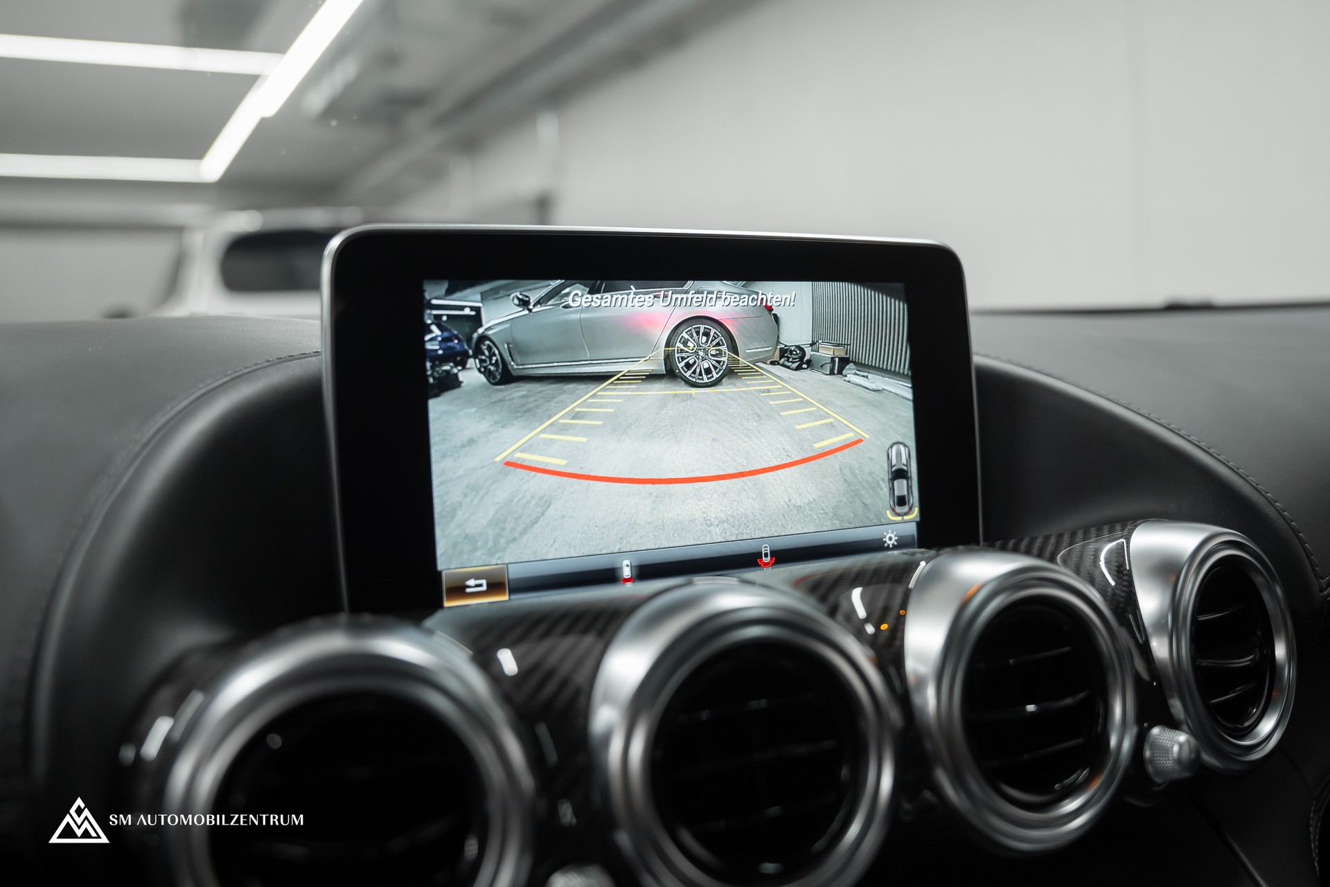 MERCEDES-BENZ AMG GT Coupé / OHNE OPF / Panorama / Performance Abgasanlage / Memory-image-31
