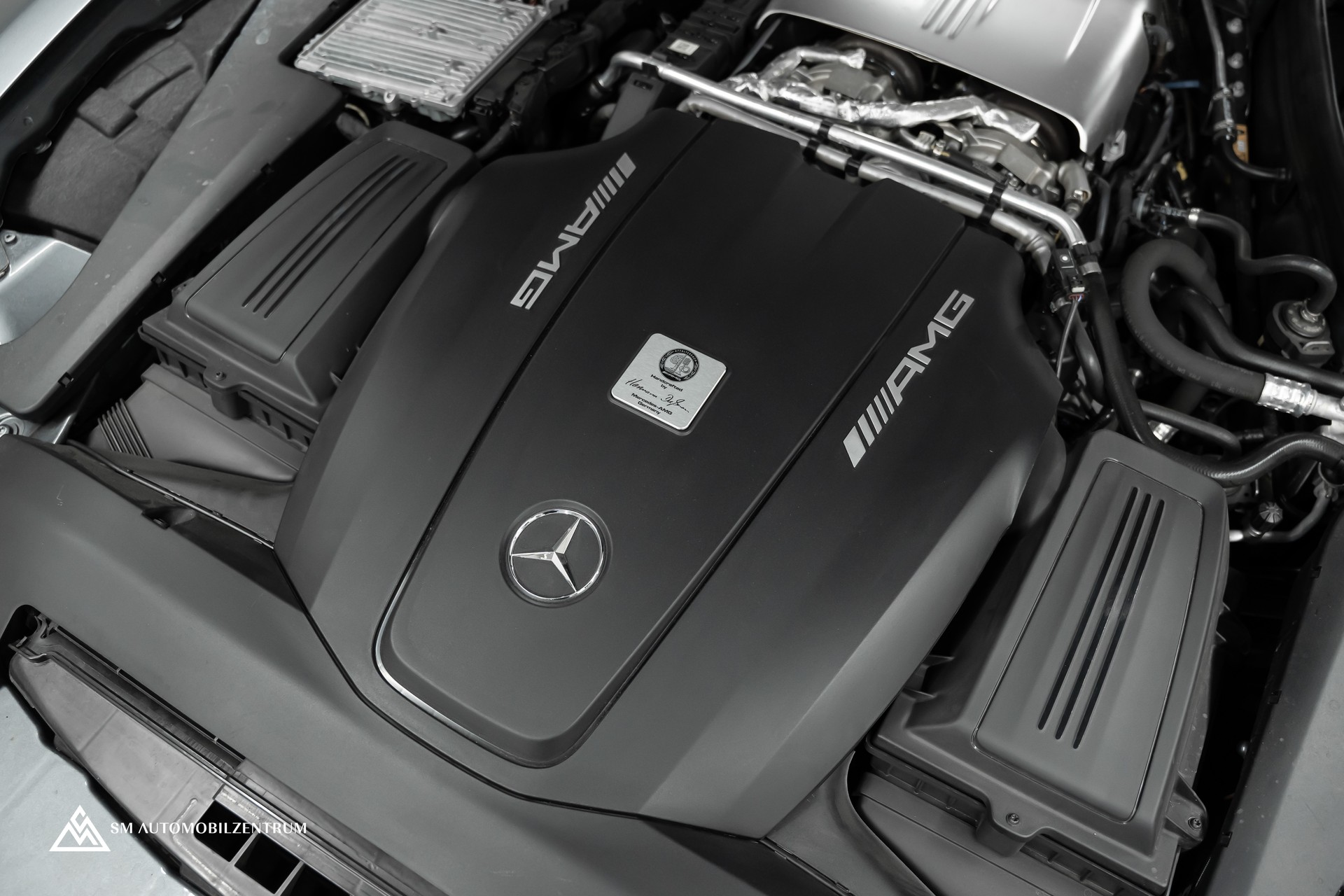 MERCEDES-BENZ AMG GT Coupé / OHNE OPF / Panorama / Performance Abgasanlage / Memory-image-33