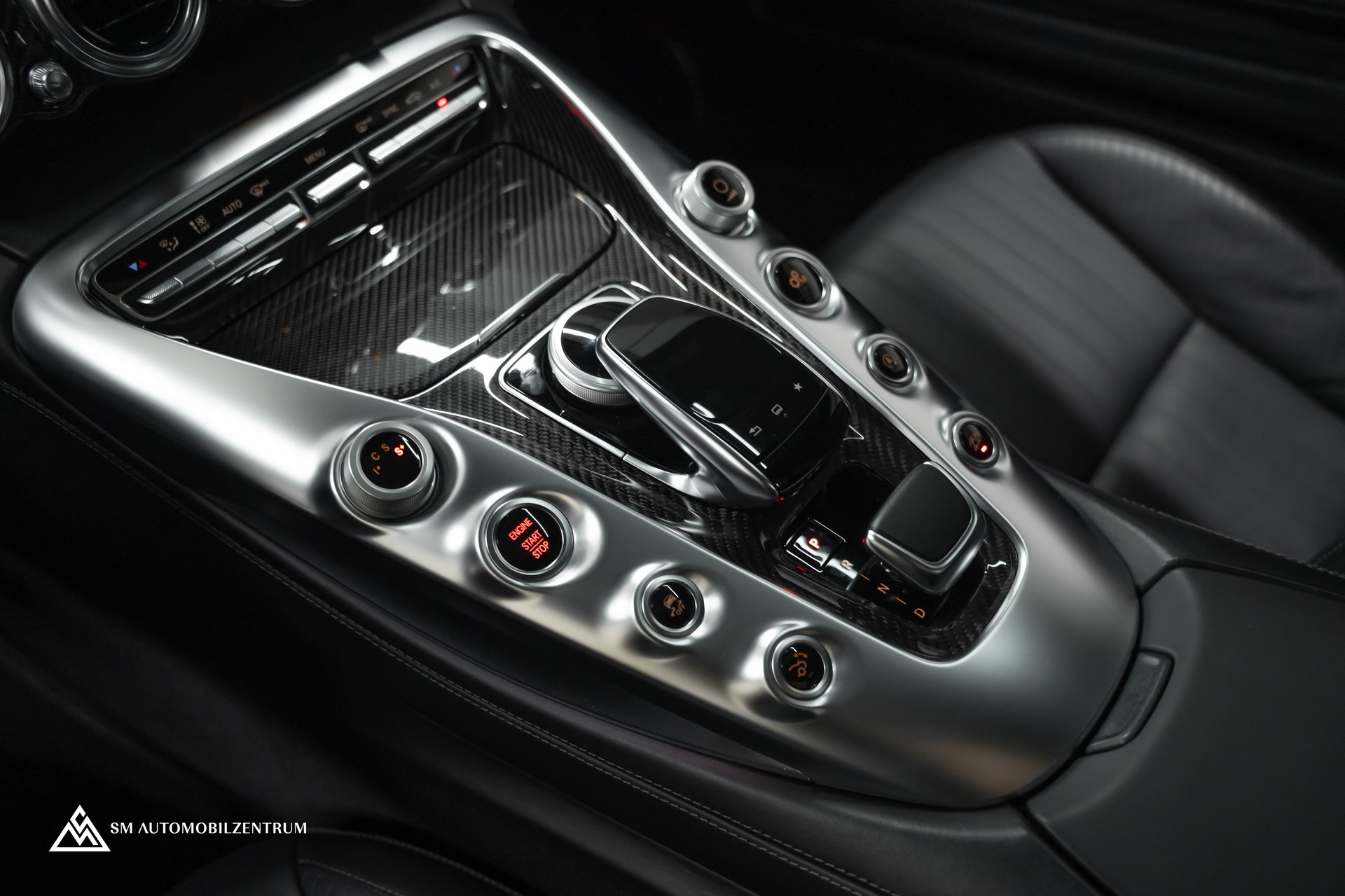 MERCEDES-BENZ AMG GT Coupé / OHNE OPF / Panorama / Performance Abgasanlage / Memory-image-25