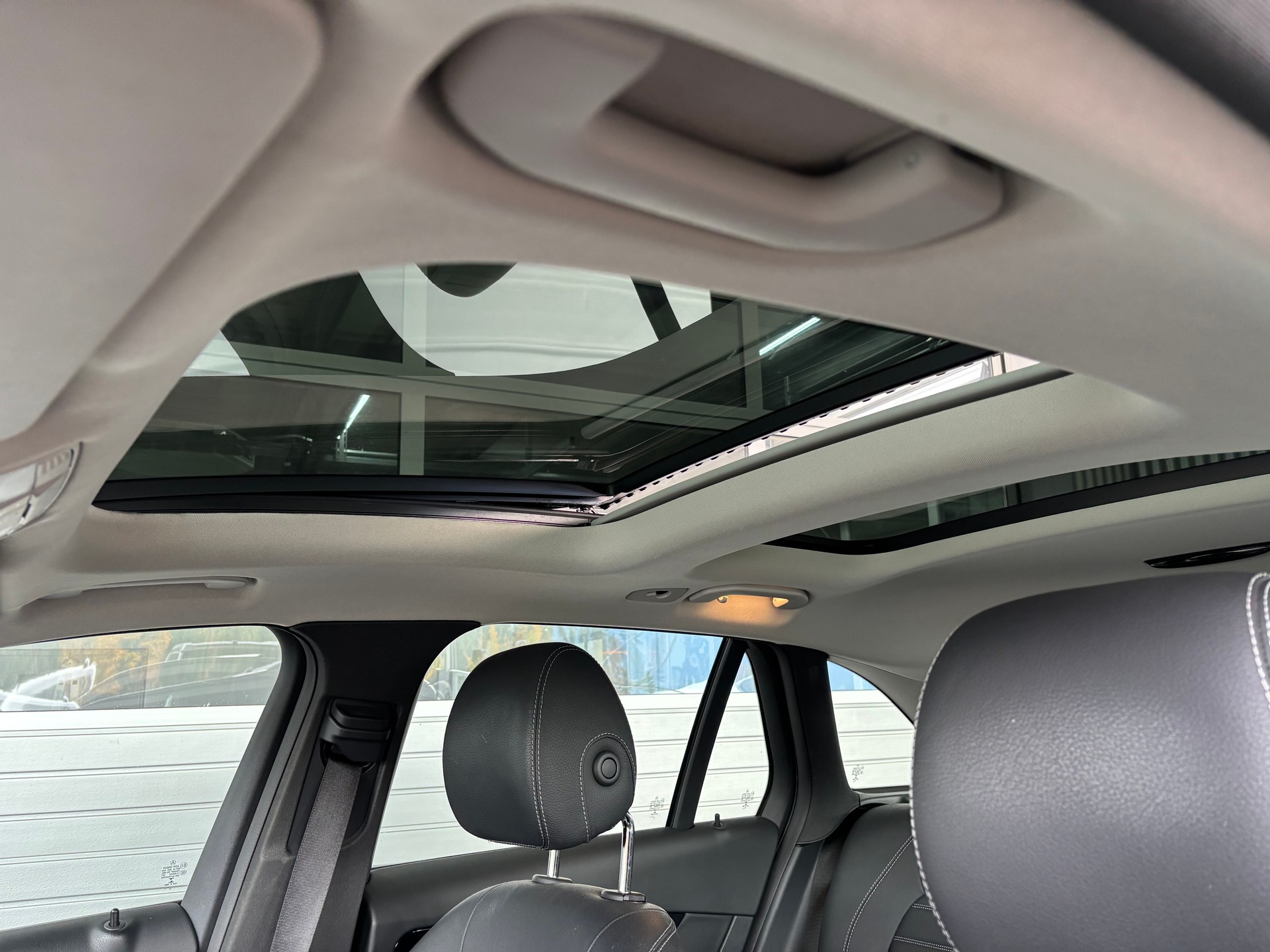 MERCEDES-BENZ GLC 220 d Exclusive 4Matic 9G-Tronic-image-8