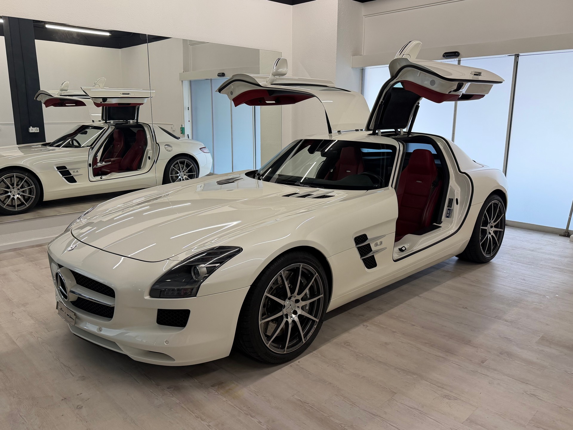 MERCEDES-BENZ SLS 63 AMG Speedshift