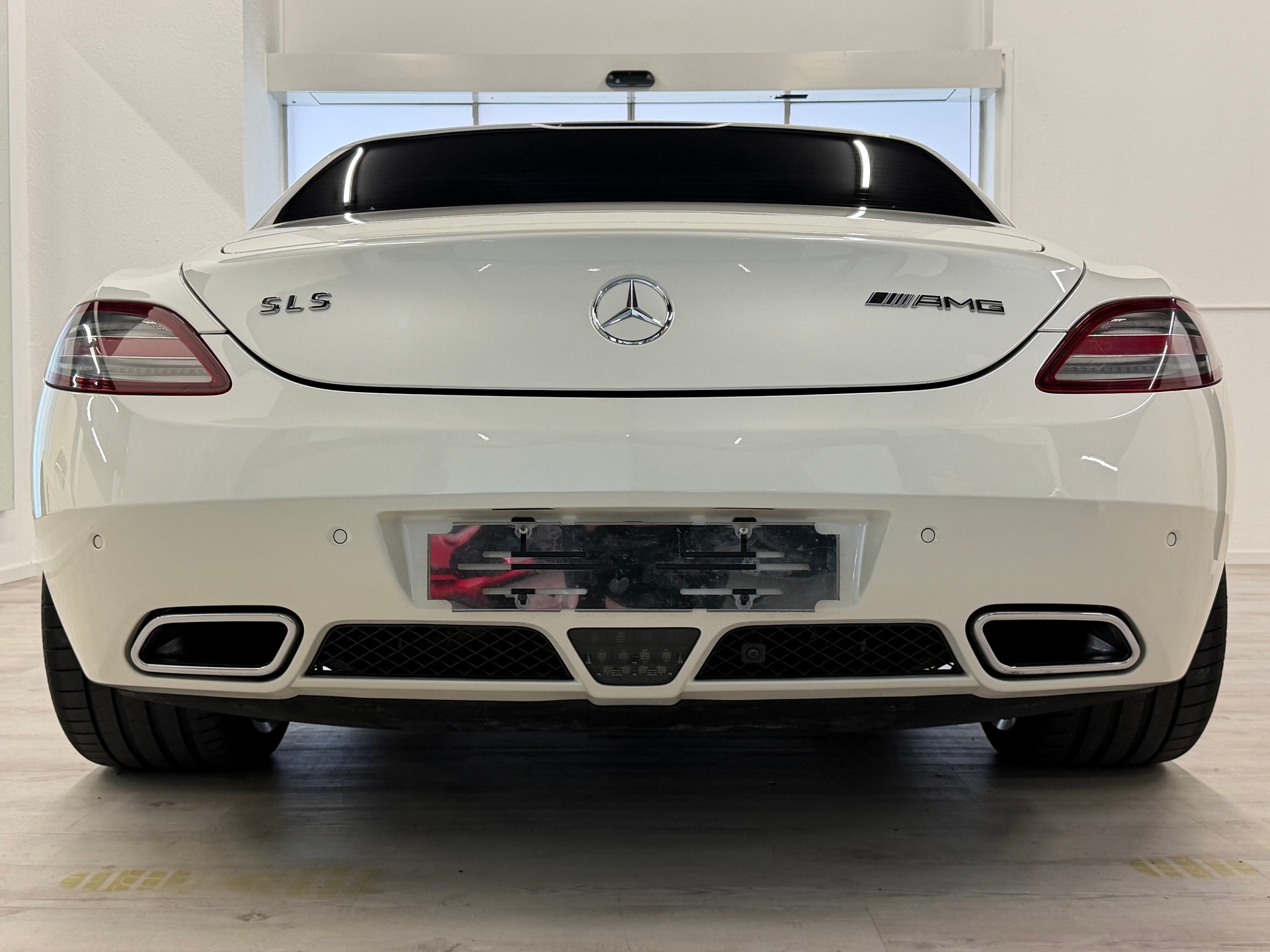 MERCEDES-BENZ SLS 63 AMG Speedshift-image-20