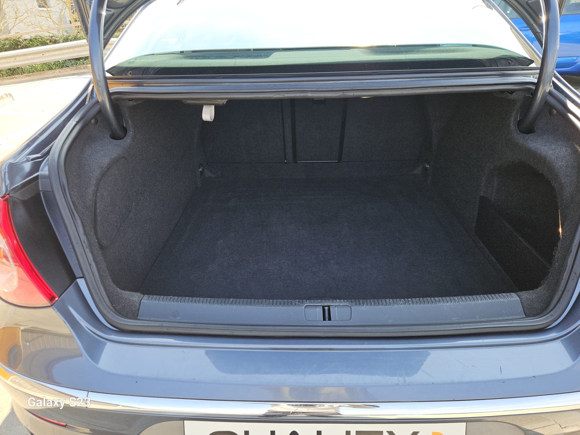VW Passat CC 2.0 TDI BlueMotion Technology-image-9