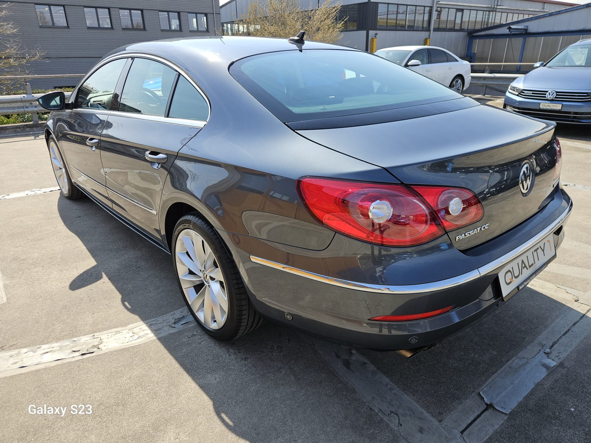 VW Passat CC 2.0 TDI BlueMotion Technology-showroom-element-2