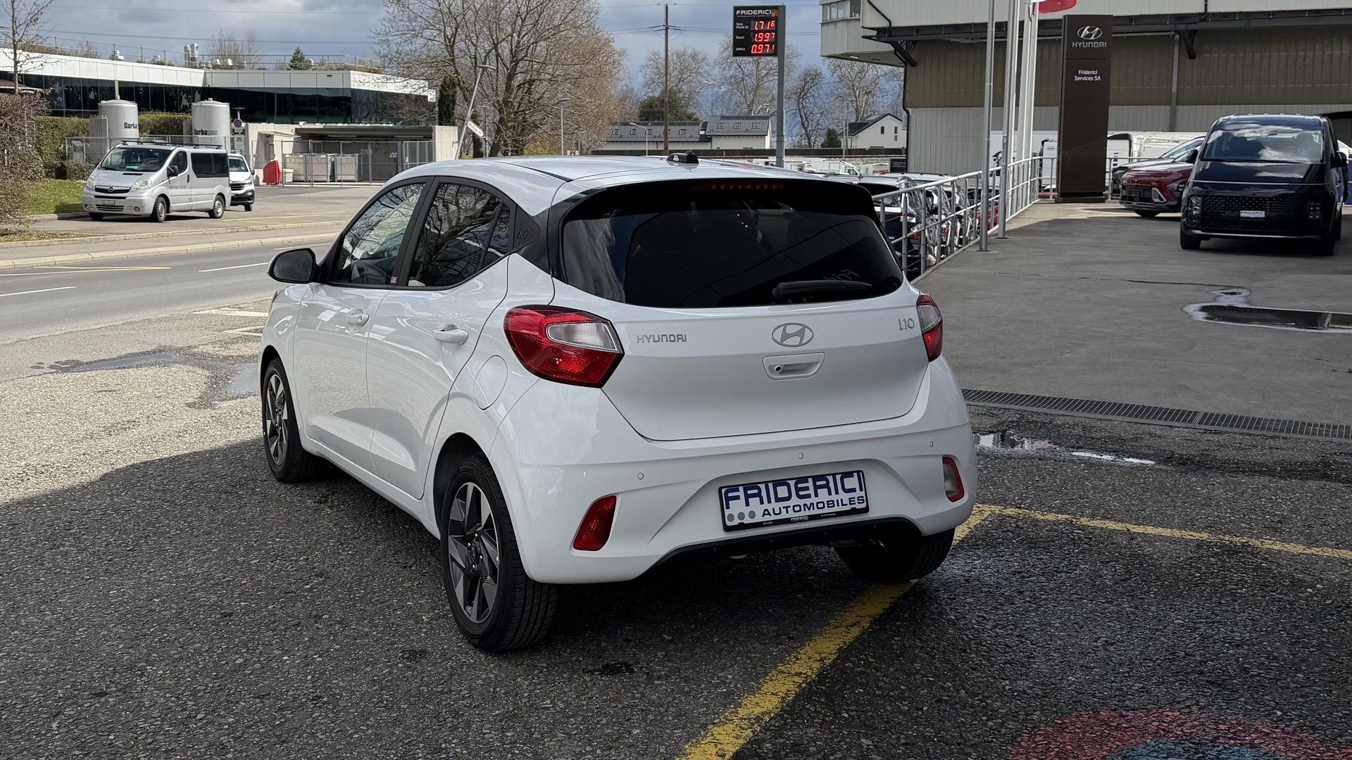 HYUNDAI i10 1.2 Amplia Aut.-showroom-element-2