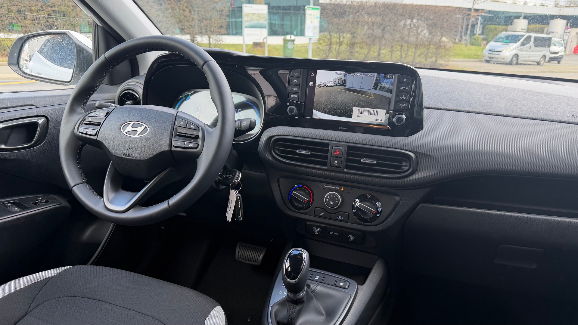 HYUNDAI i10 1.2 Amplia Aut.-image-10