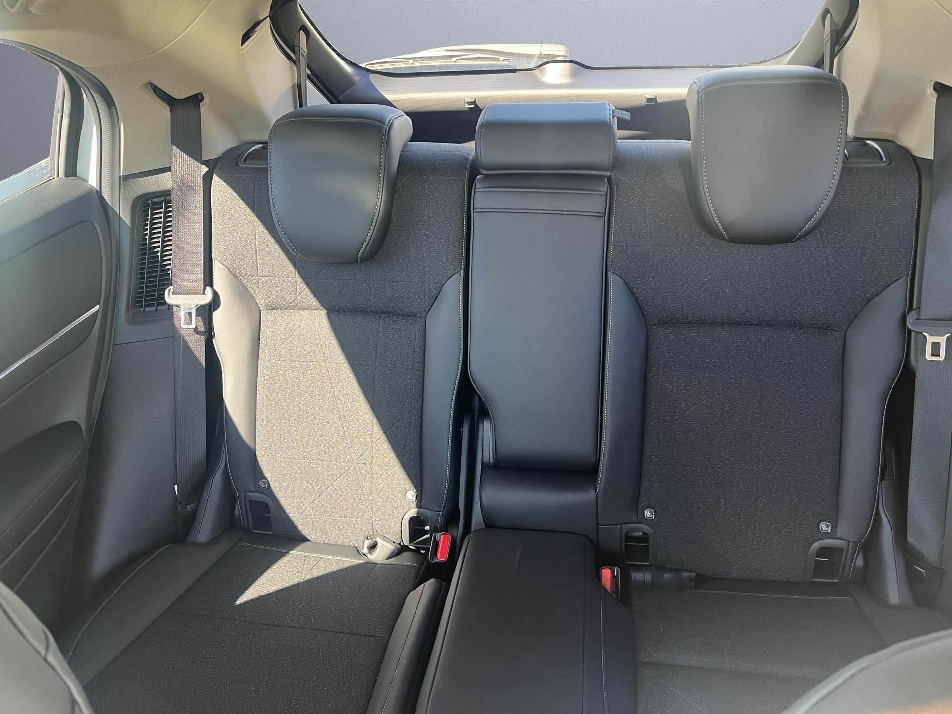 HONDA HR-V 1.5 i-MMD Advance-image-11