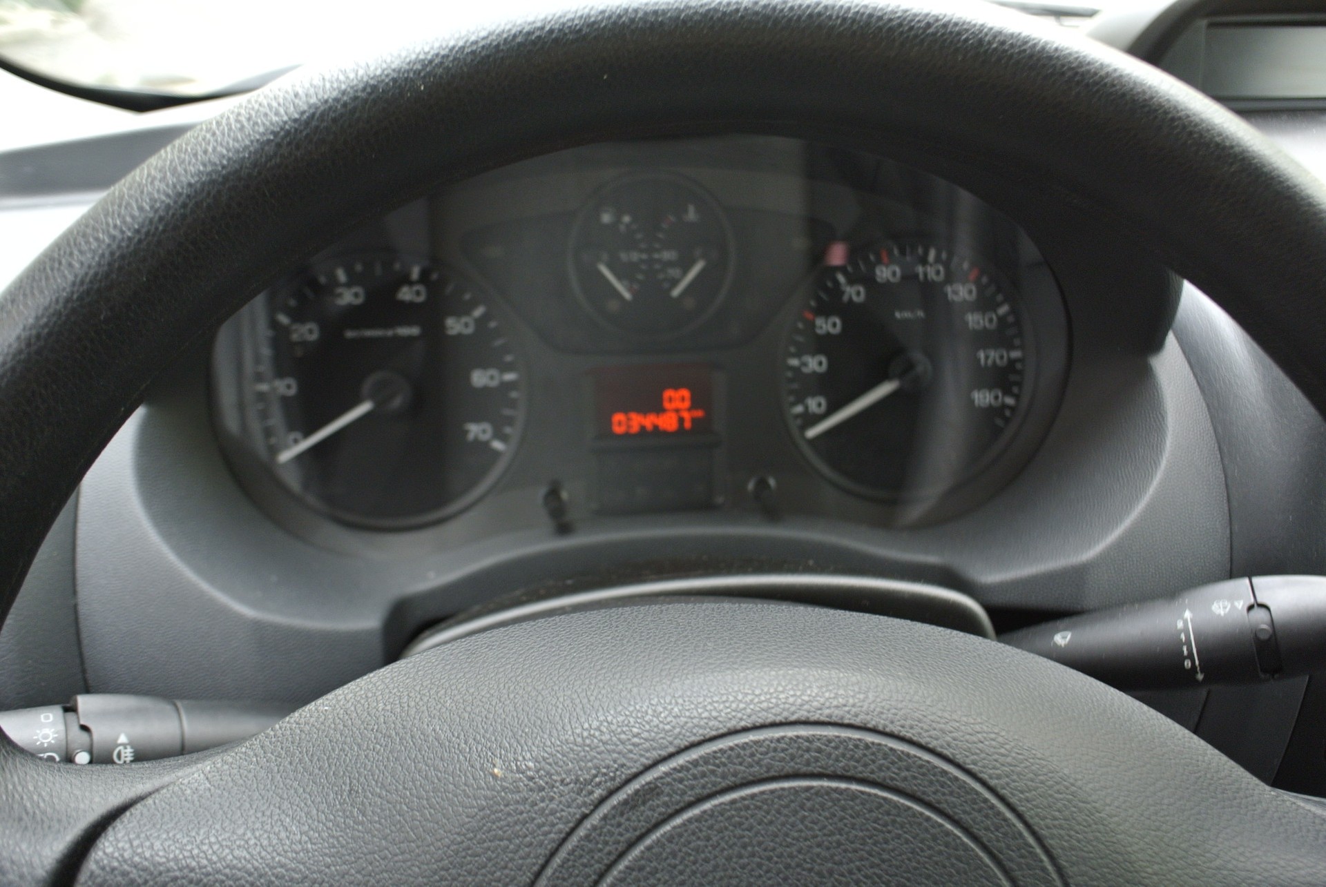 CITROEN Jumpy 2.0 HDi L2H1 Attraction-image-13