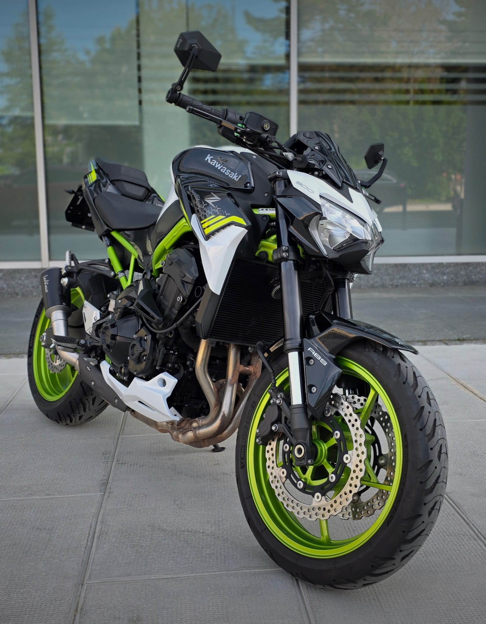 KAWASAKI Z 900-image-2