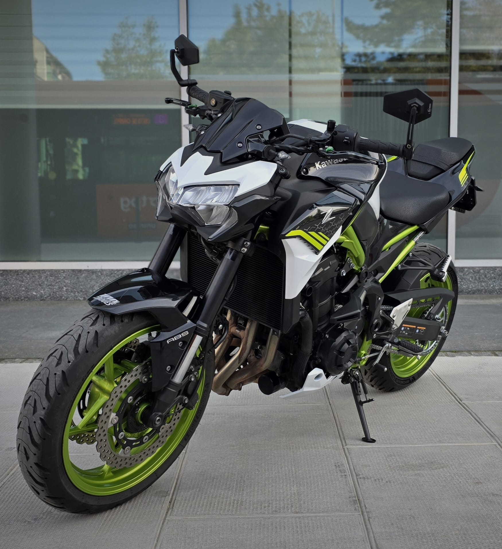 KAWASAKI Z 900-image-3