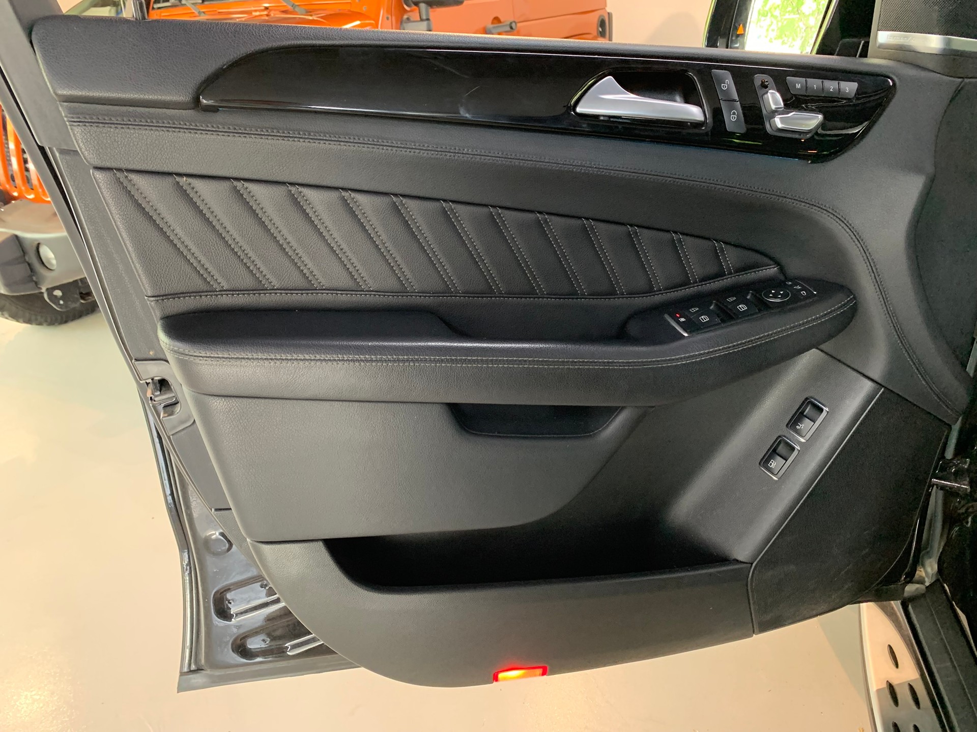 MERCEDES-BENZ GLE 500 e 4Matic 7G-Tronic-image-15