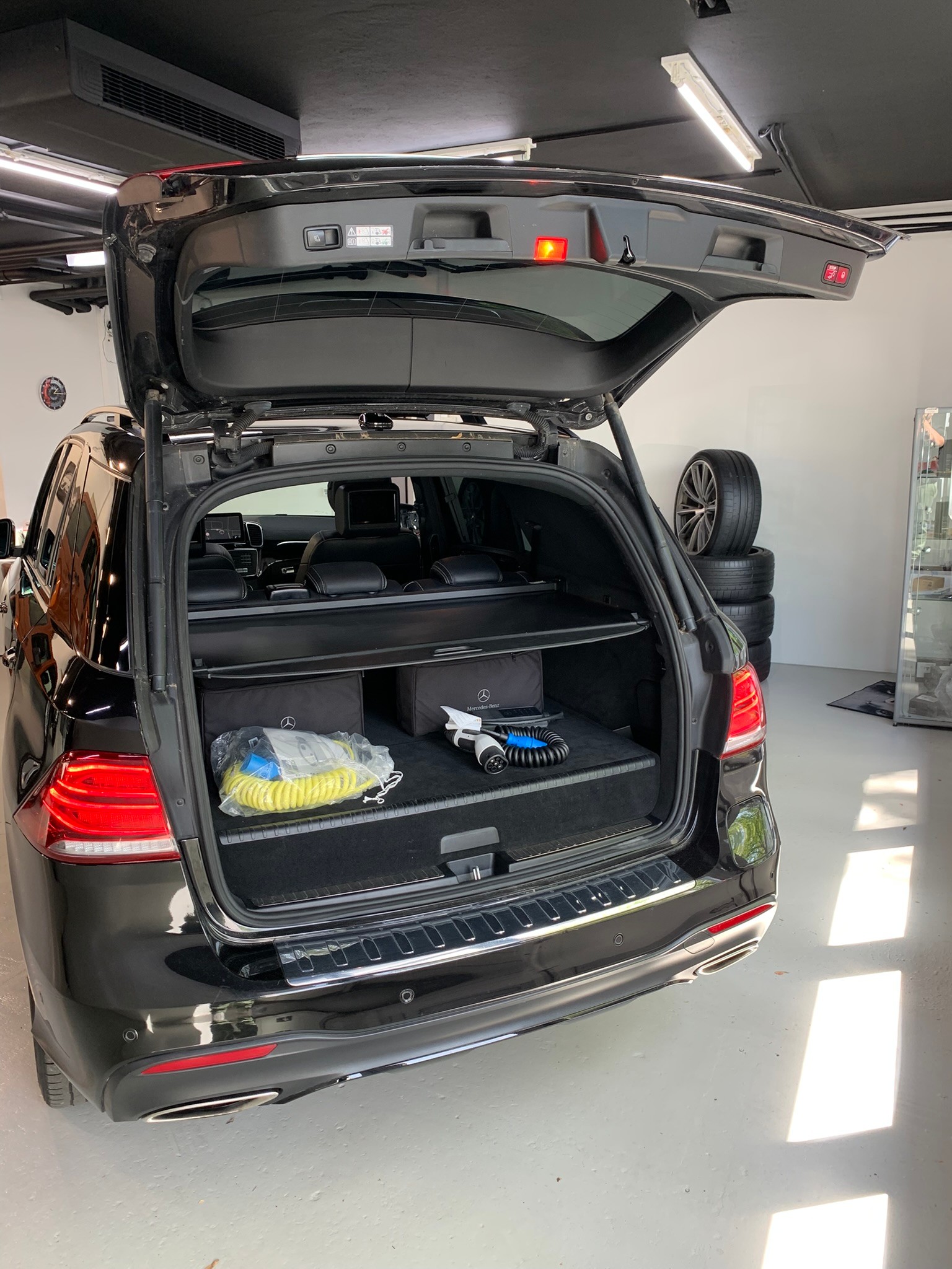 MERCEDES-BENZ GLE 500 e 4Matic 7G-Tronic-image-12