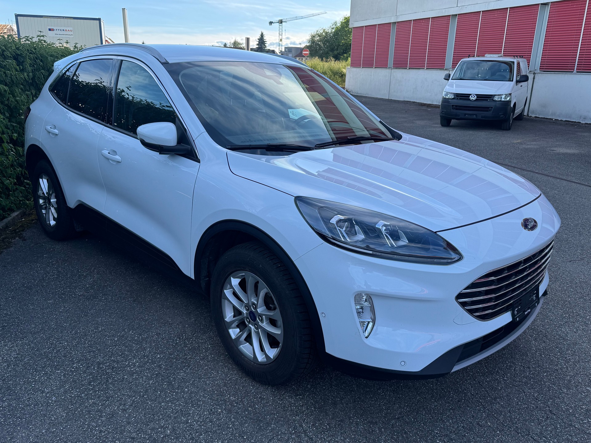FORD Kuga 2.5 FHEV Titanium 4WD