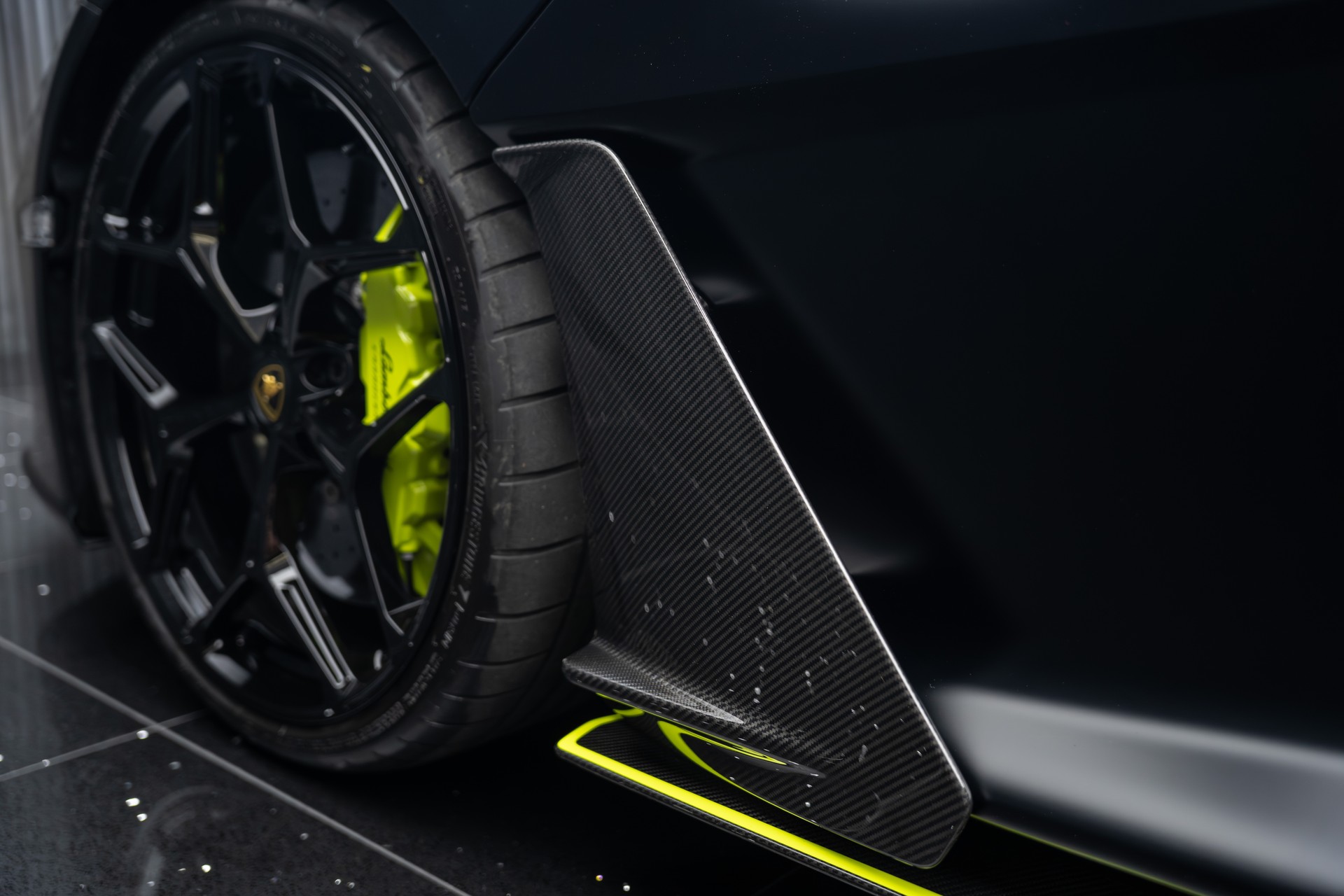 LAMBORGHINI Revuelto HPEV-image-22