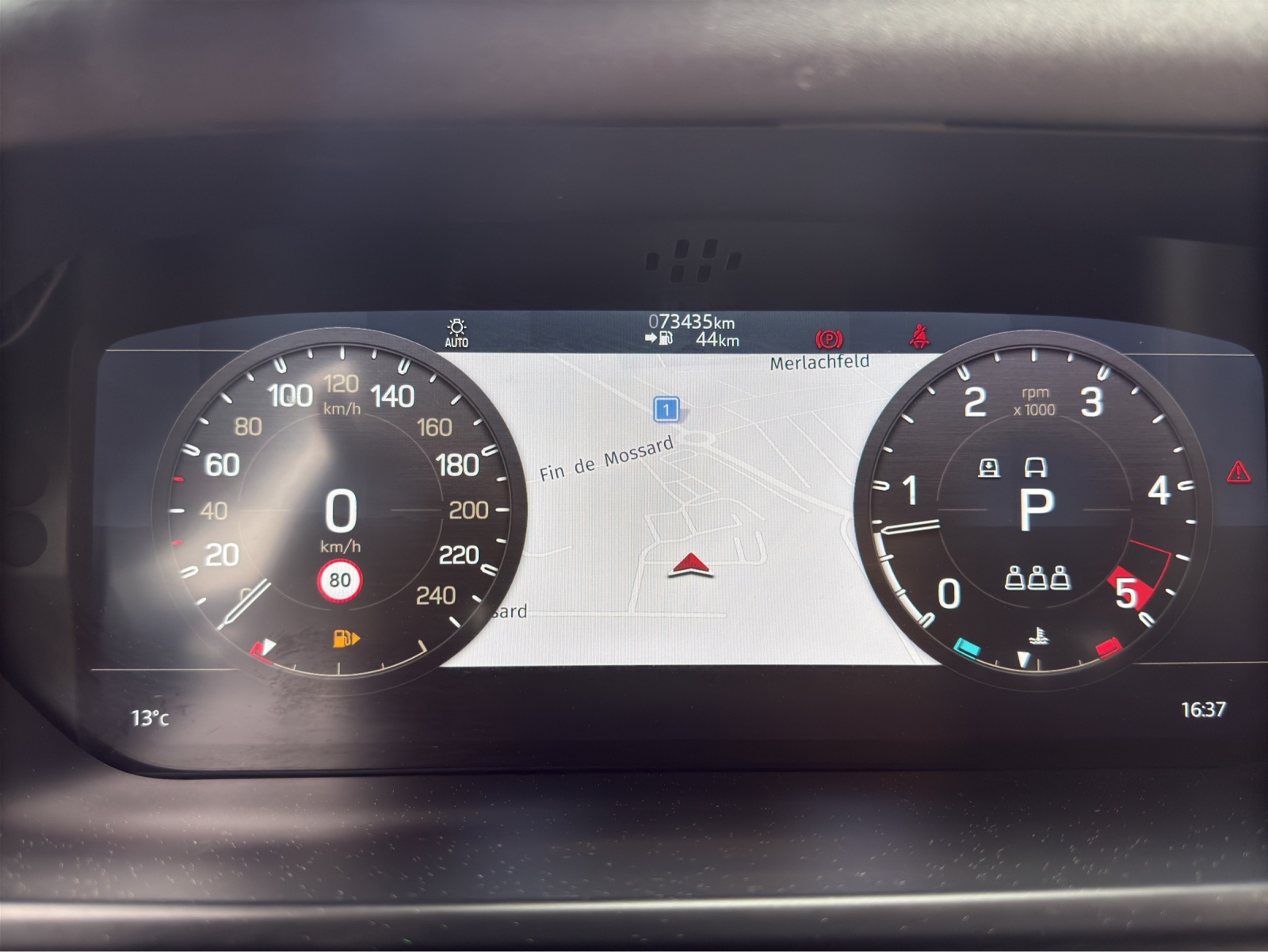 LAND ROVER Defender 90 3.0D I6 250 SE AT8-image-15
