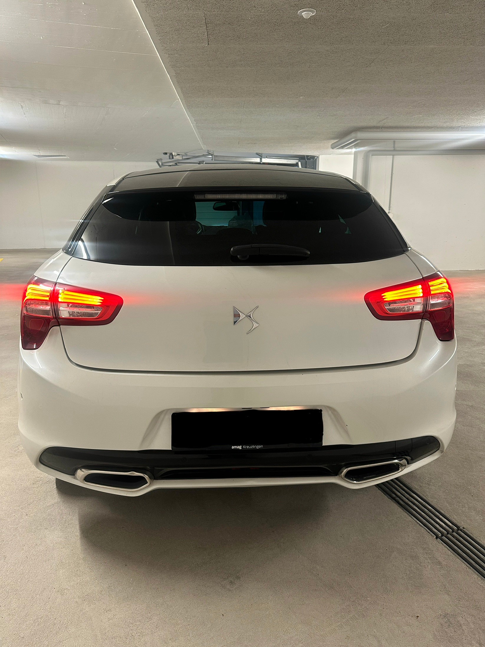 DS AUTOMOBILES 2.0 BlueHDi 180 So Chic-image-2