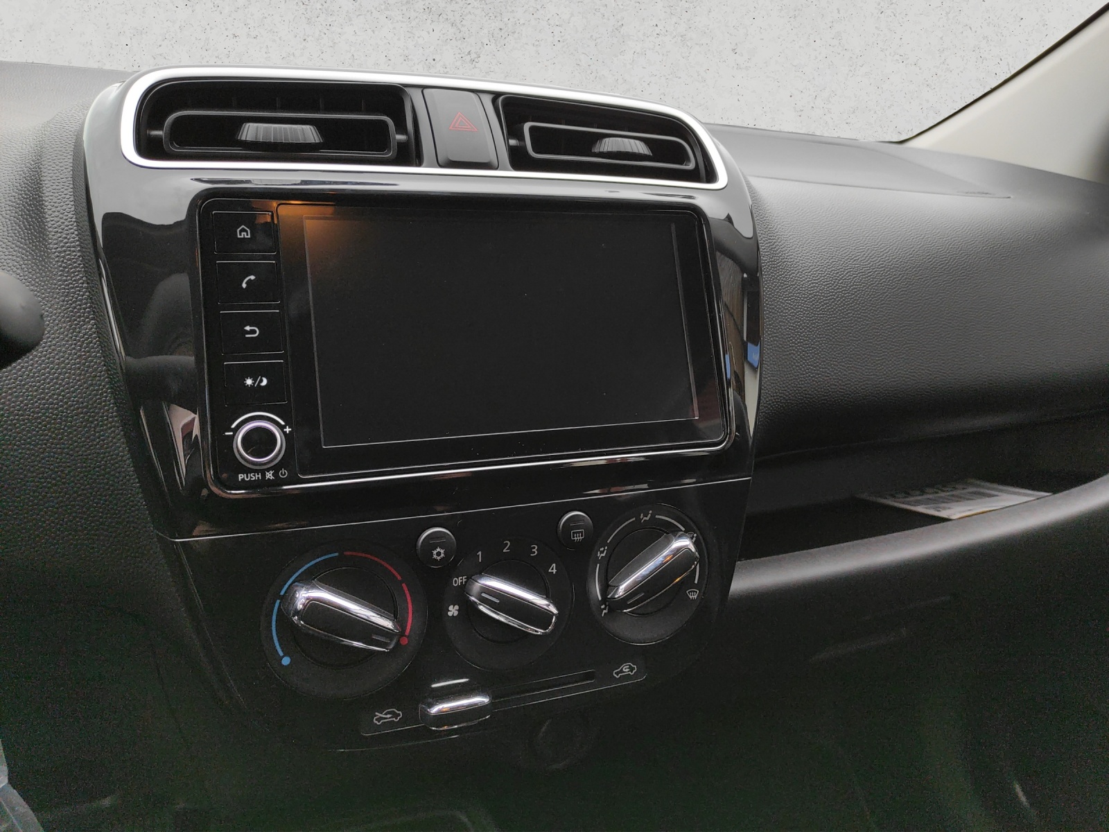 MITSUBISHI Space Star 1.2 MIVEC Invite-image-11