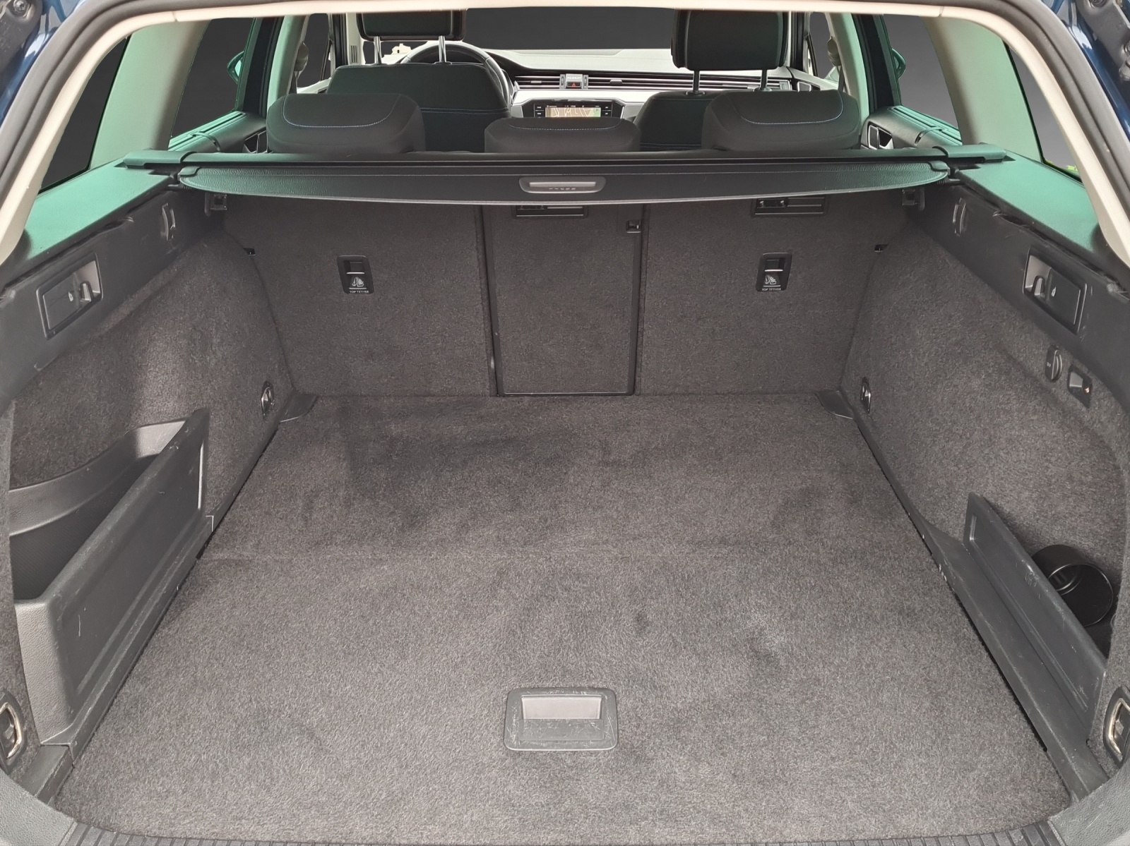 VW Passat Variant 1.4 TSI GTE Hybrid DSG-image-9