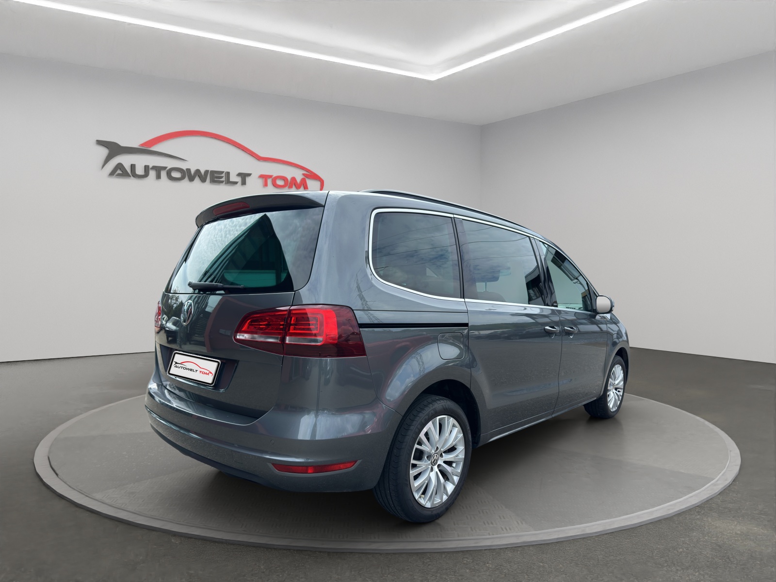 VW Sharan 2.0 TDI BMT Comfortline 4Motion DSG-image-4
