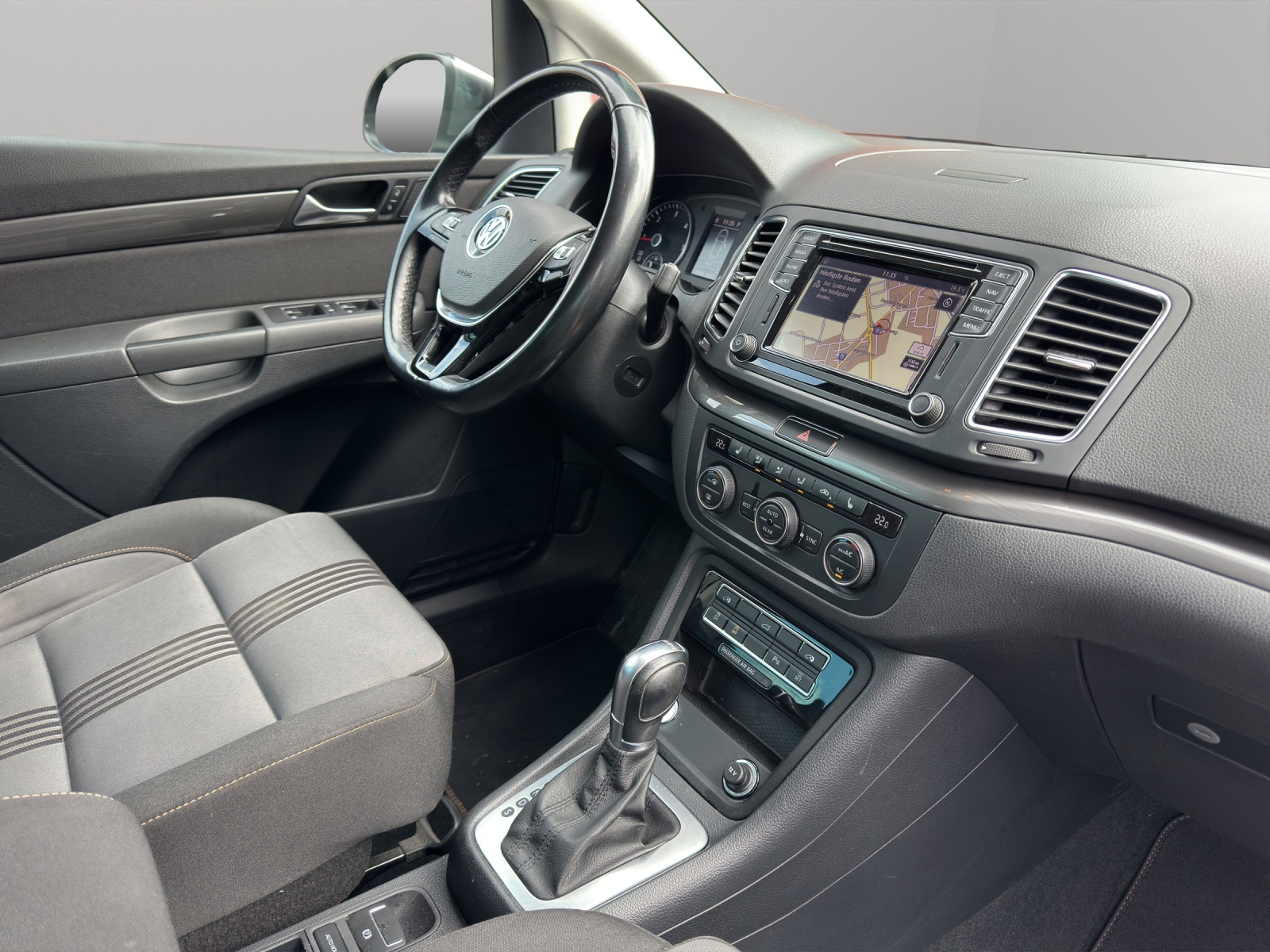 VW Sharan 2.0 TDI BMT Comfortline 4Motion DSG-image-12