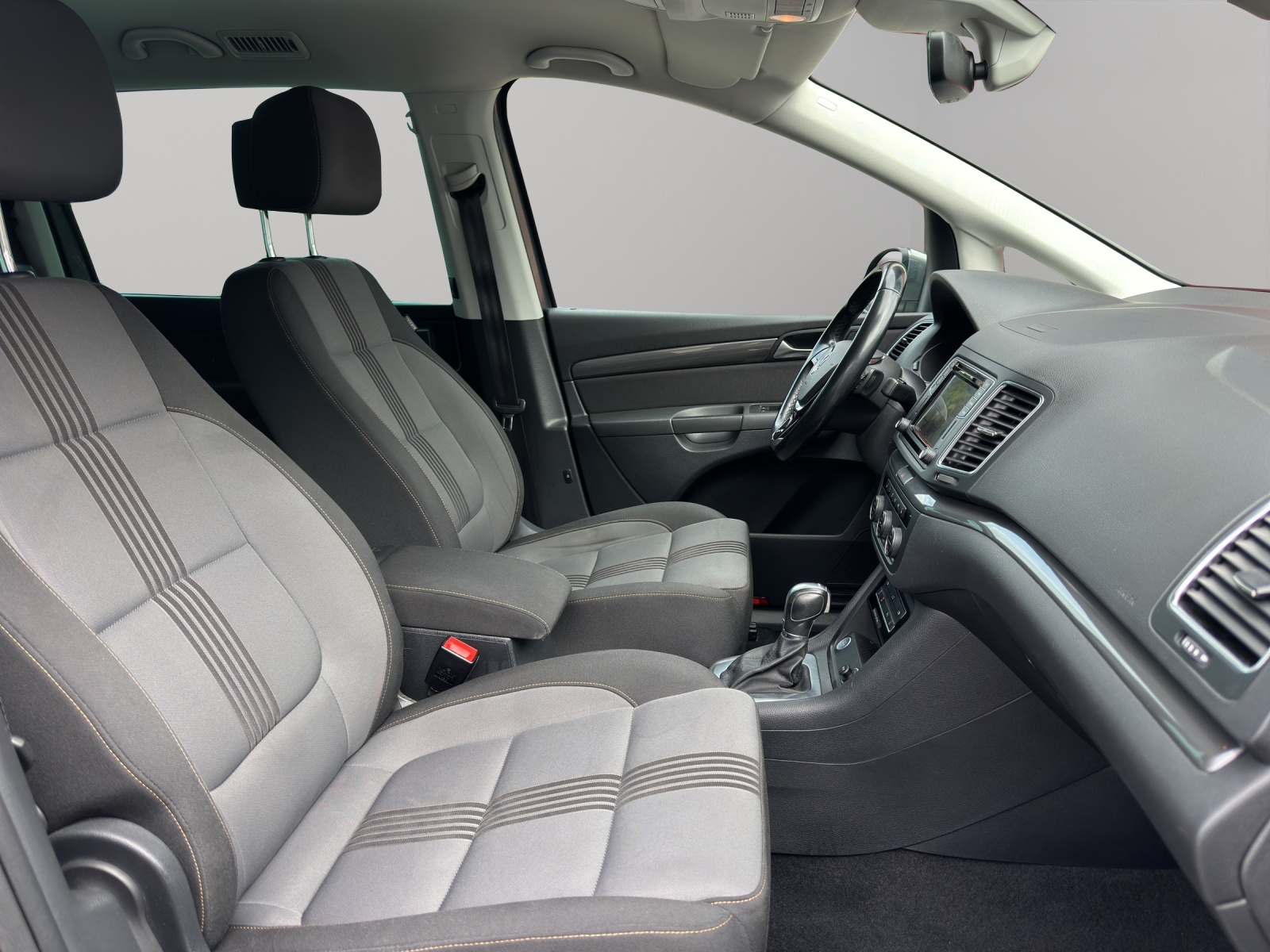 VW Sharan 2.0 TDI BMT Comfortline 4Motion DSG-image-13