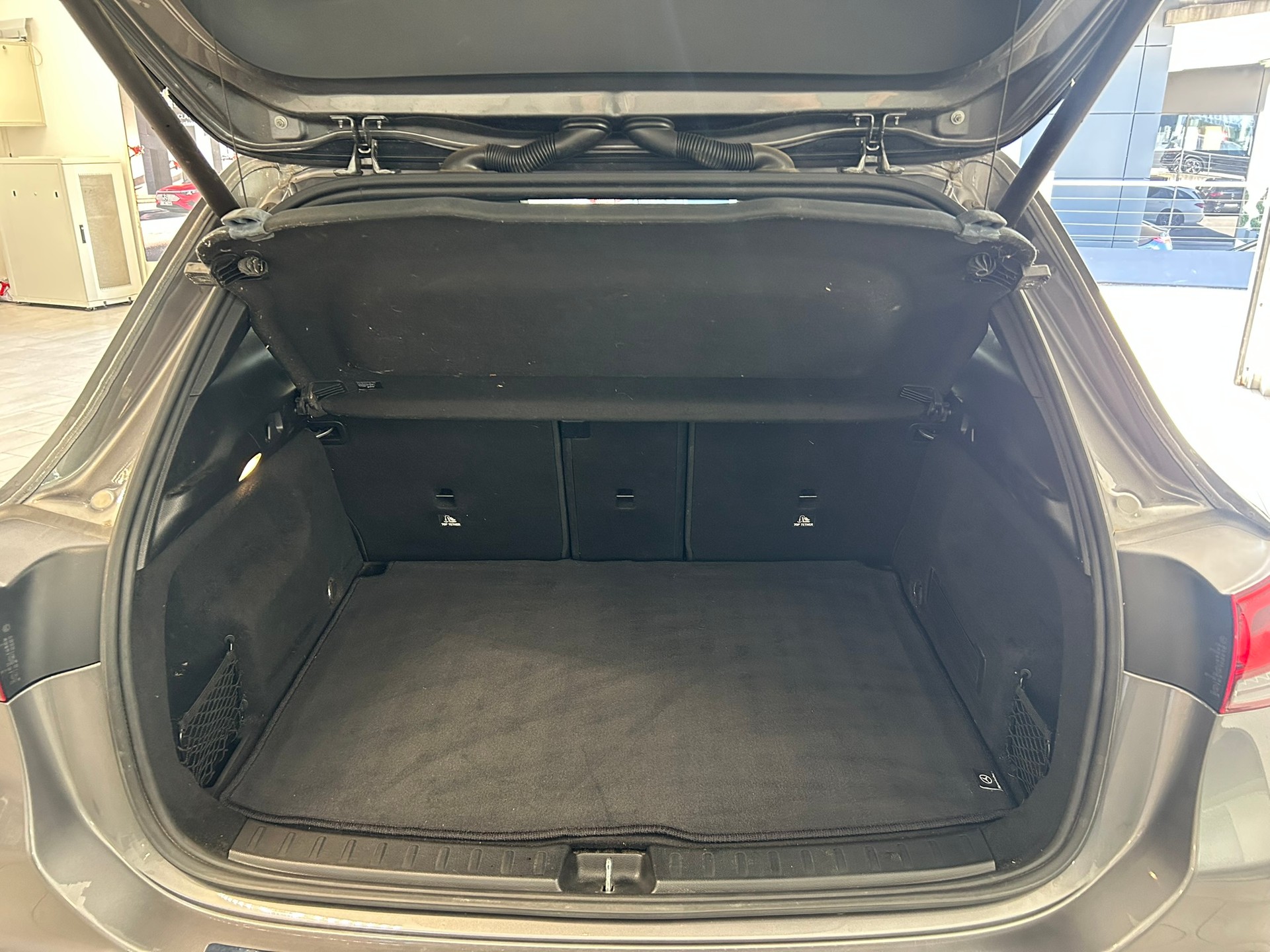 MERCEDES-BENZ GLA 220d 4Matic Progressive 8G-DCT-image-18