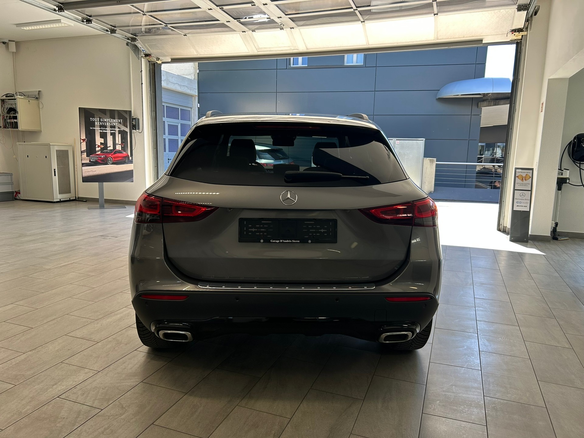 MERCEDES-BENZ GLA 220d 4Matic Progressive 8G-DCT-image-5