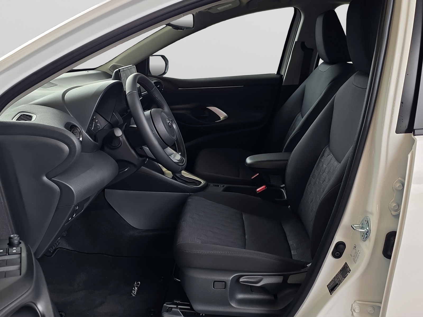 TOYOTA Yaris 1.5 VVT-i HSD Comfort-image-8