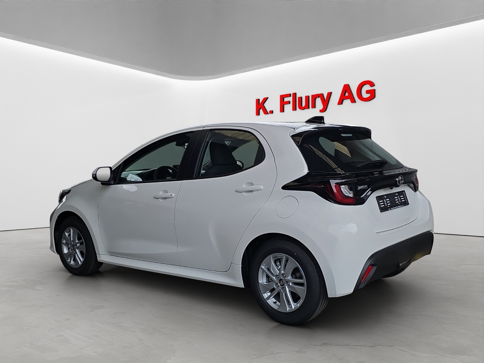 TOYOTA Yaris 1.5 VVT-i HSD Comfort-image-2
