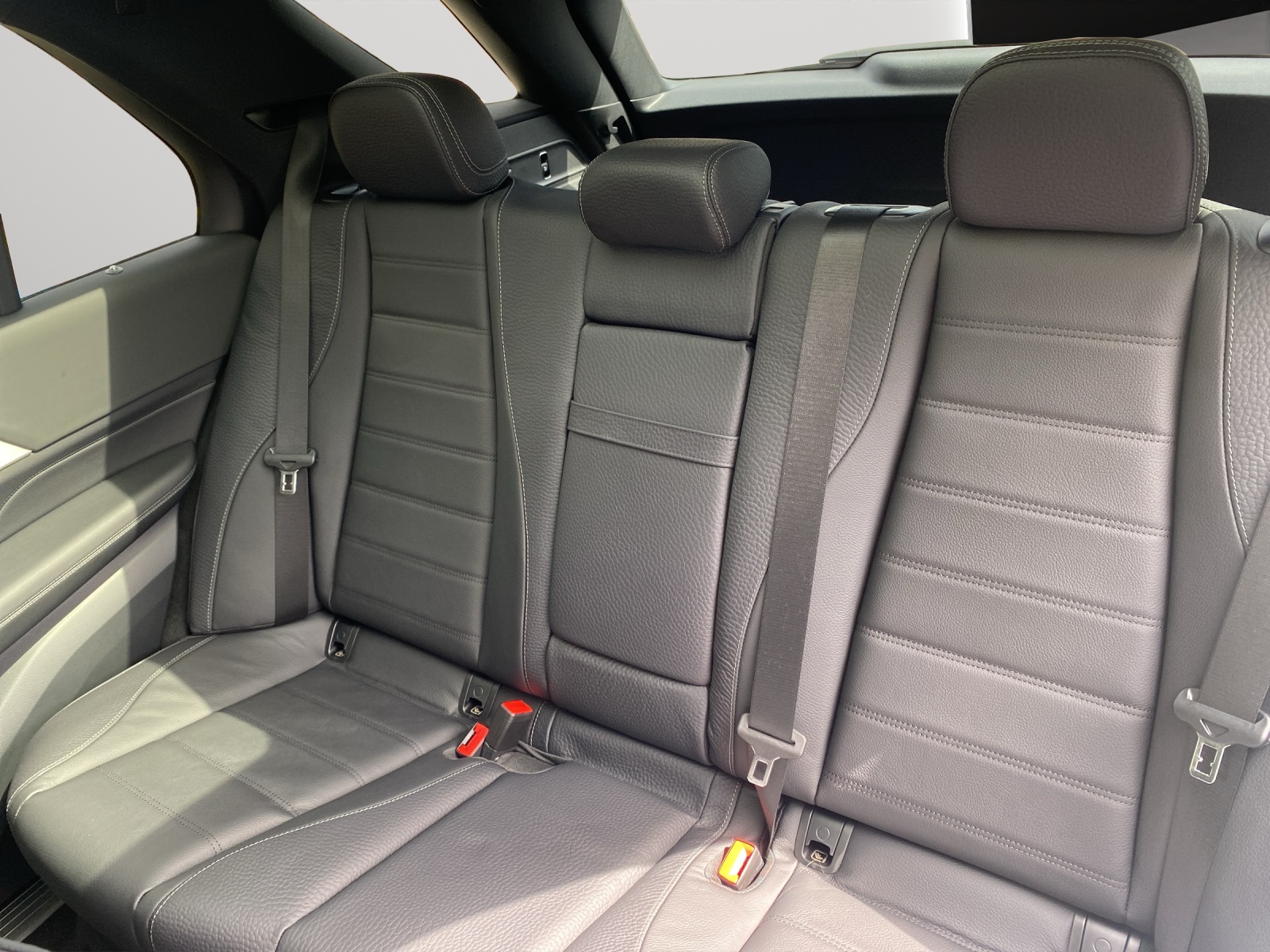 MERCEDES-BENZ GLE 300 d 4Matic 9G-Tronic-image-14