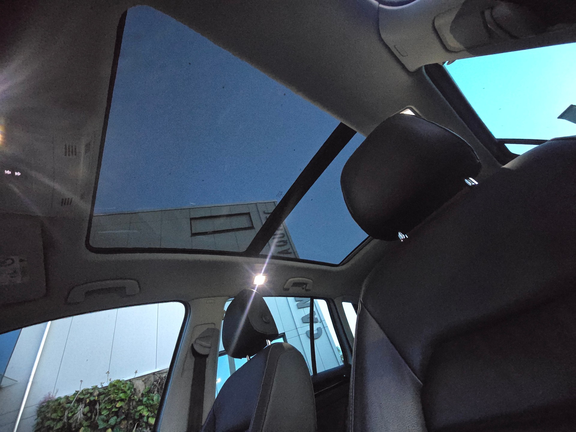 VW Golf Sportsvan 1.4 TSI Highline DSG-image-15