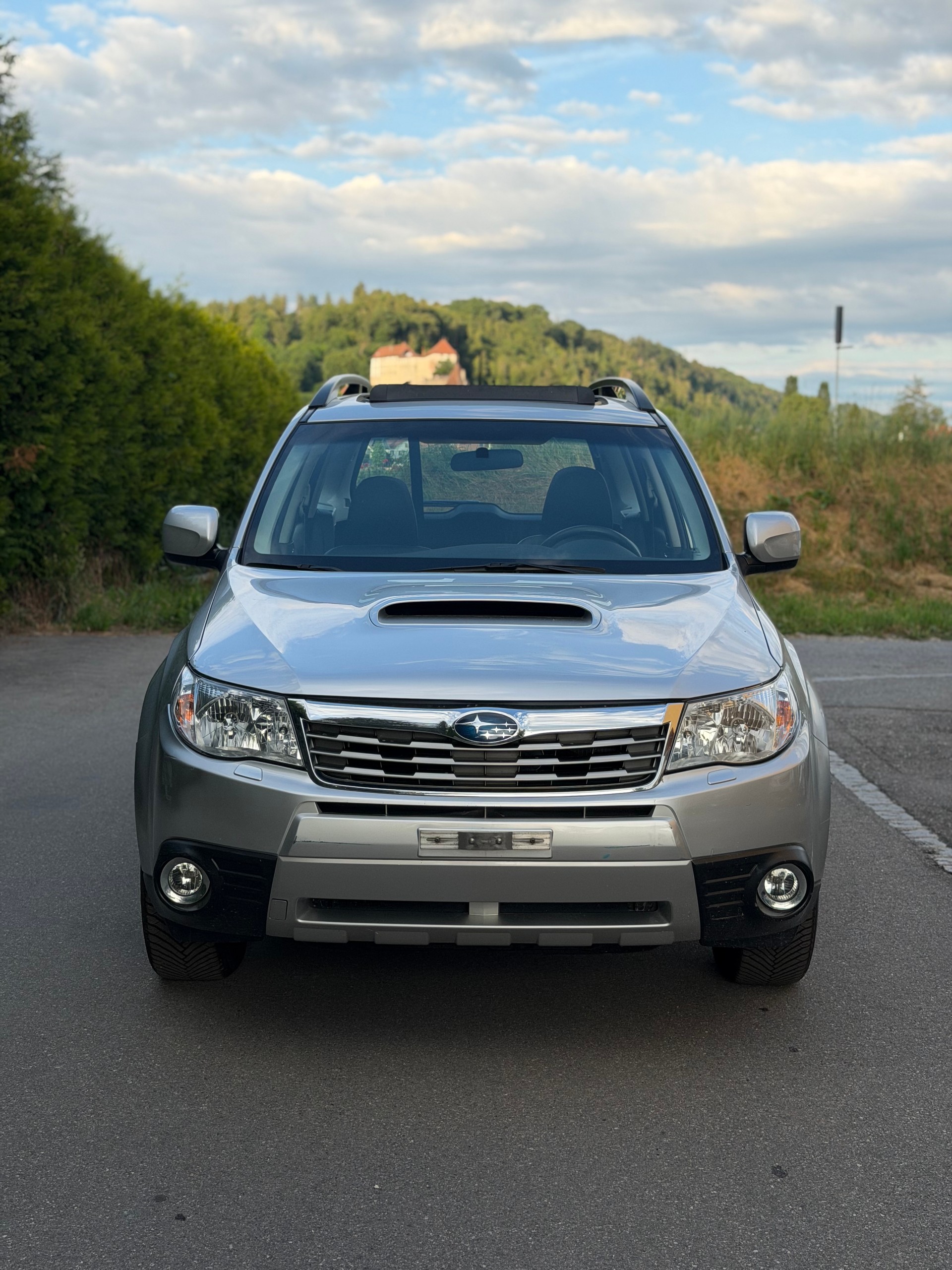 SUBARU Forester 2.5XT Executive Automatic-showroom-element-1