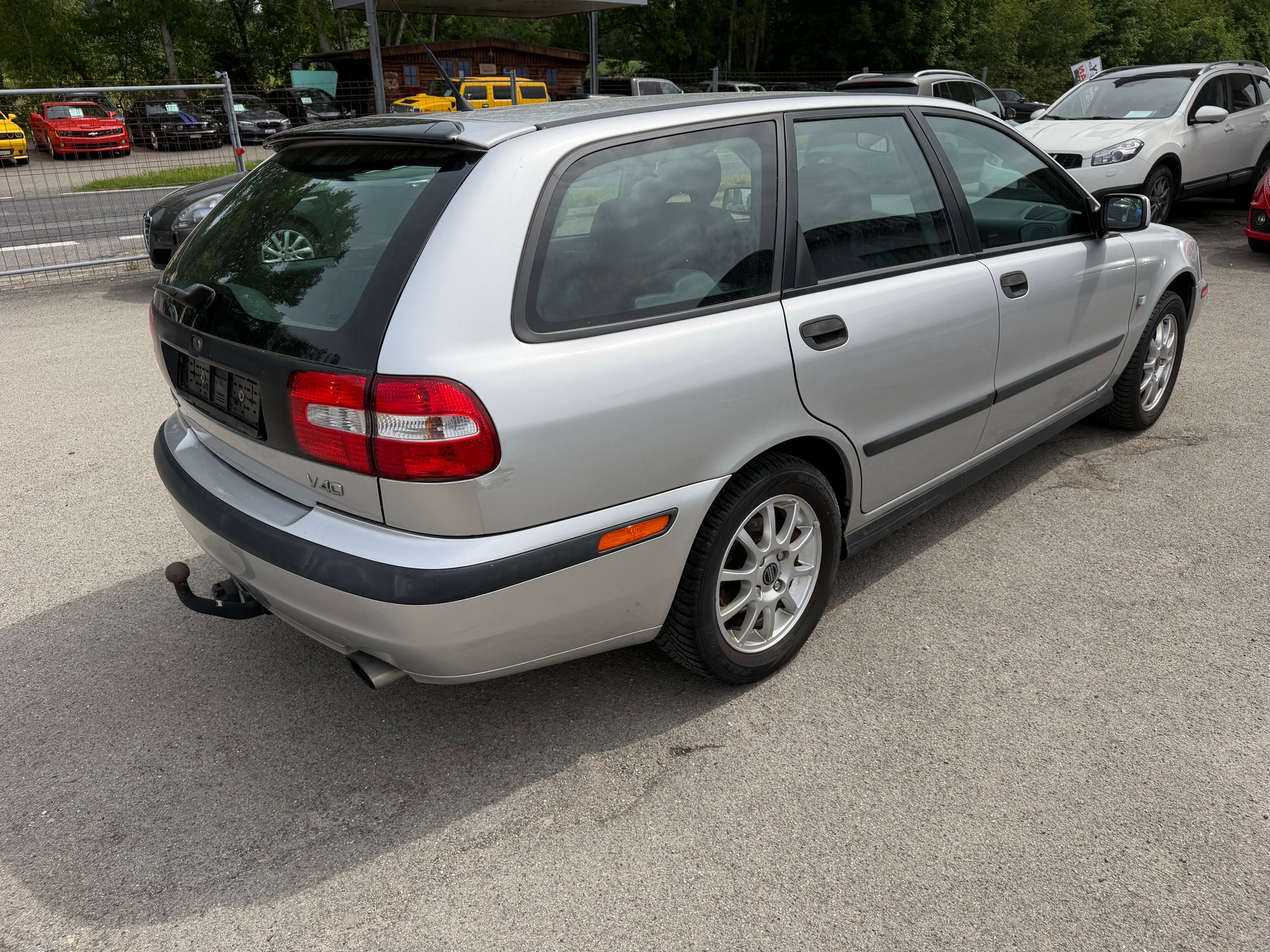 VOLVO V40 2.0T Special/Dynamic Edition-image-4