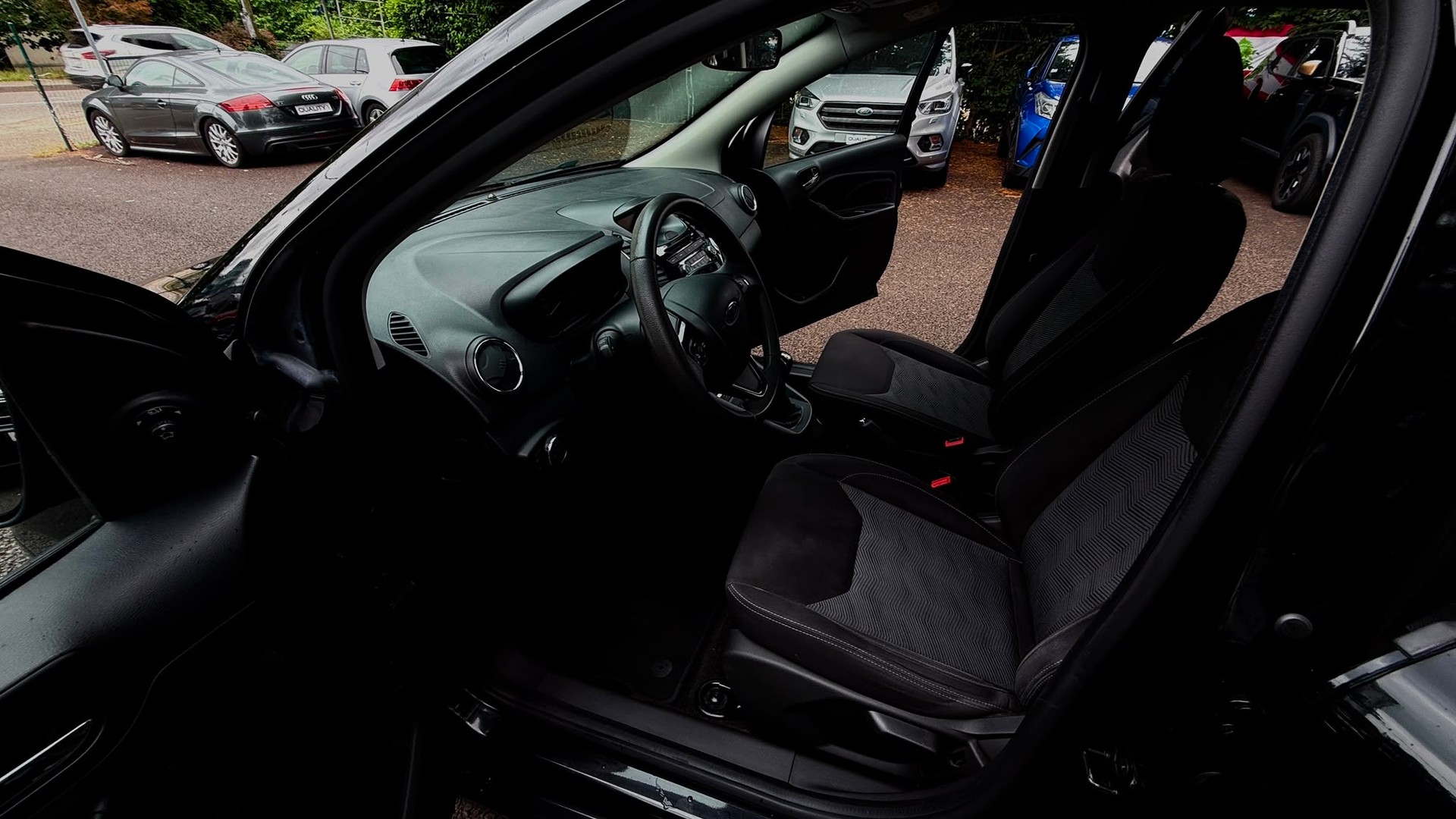 FORD KA+ 1.2 Ti-VCT Cool&Sound-image-10