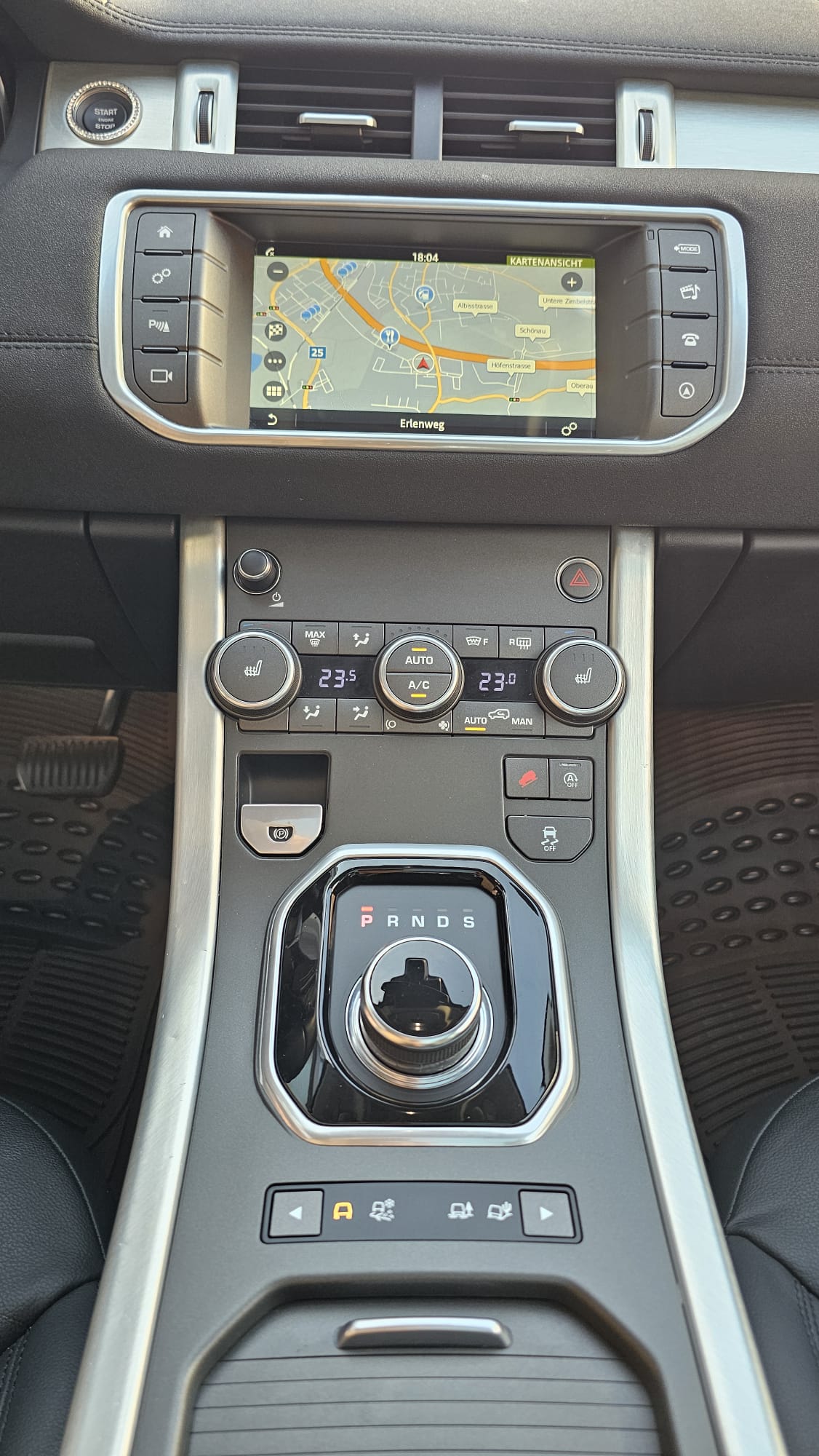 LAND ROVER Range Rover Evoque 2.0 TD4 SE Dynamc AT9-image-10