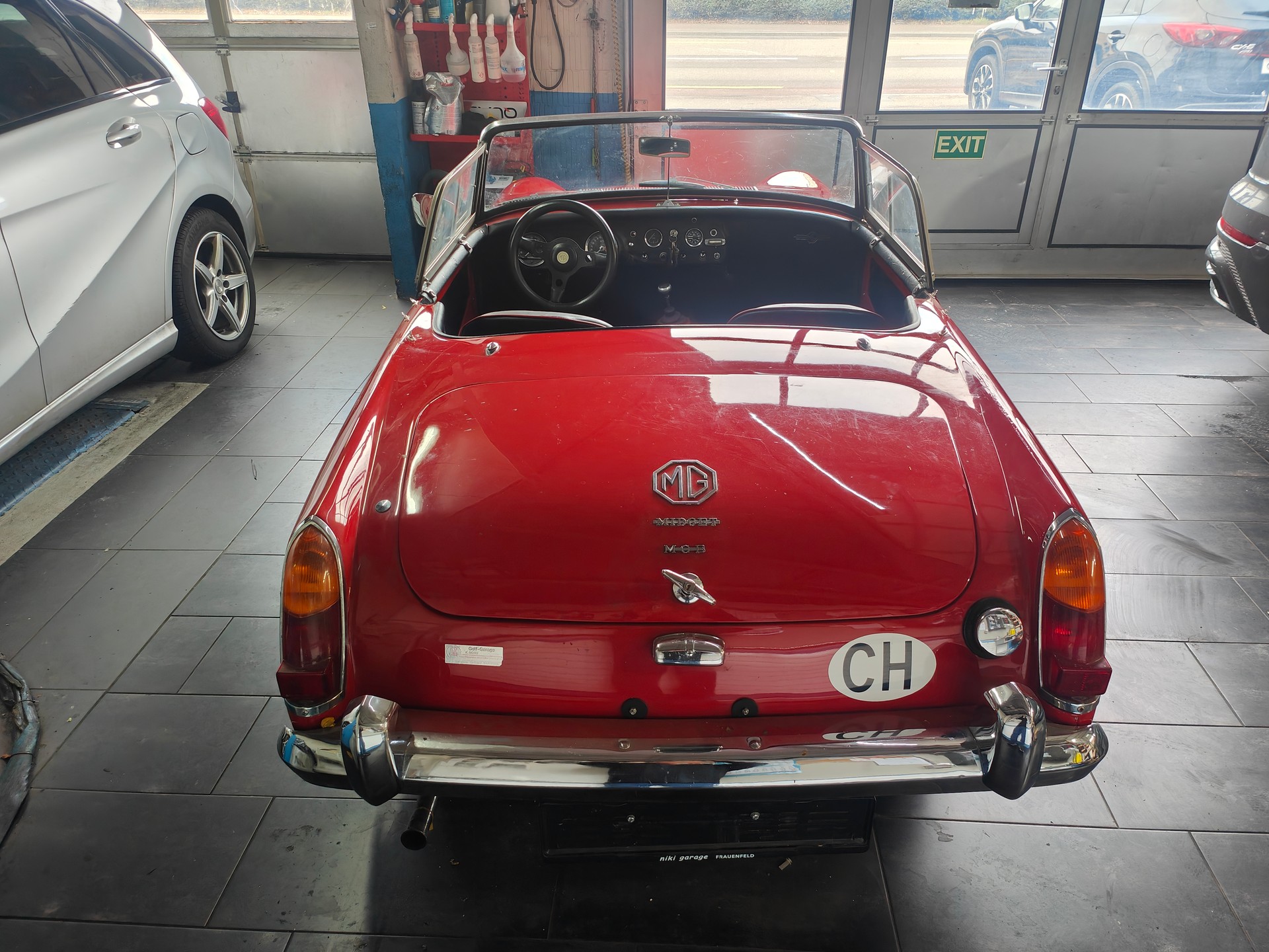 MG Motorhaube MG Spedwell-showroom-element-2