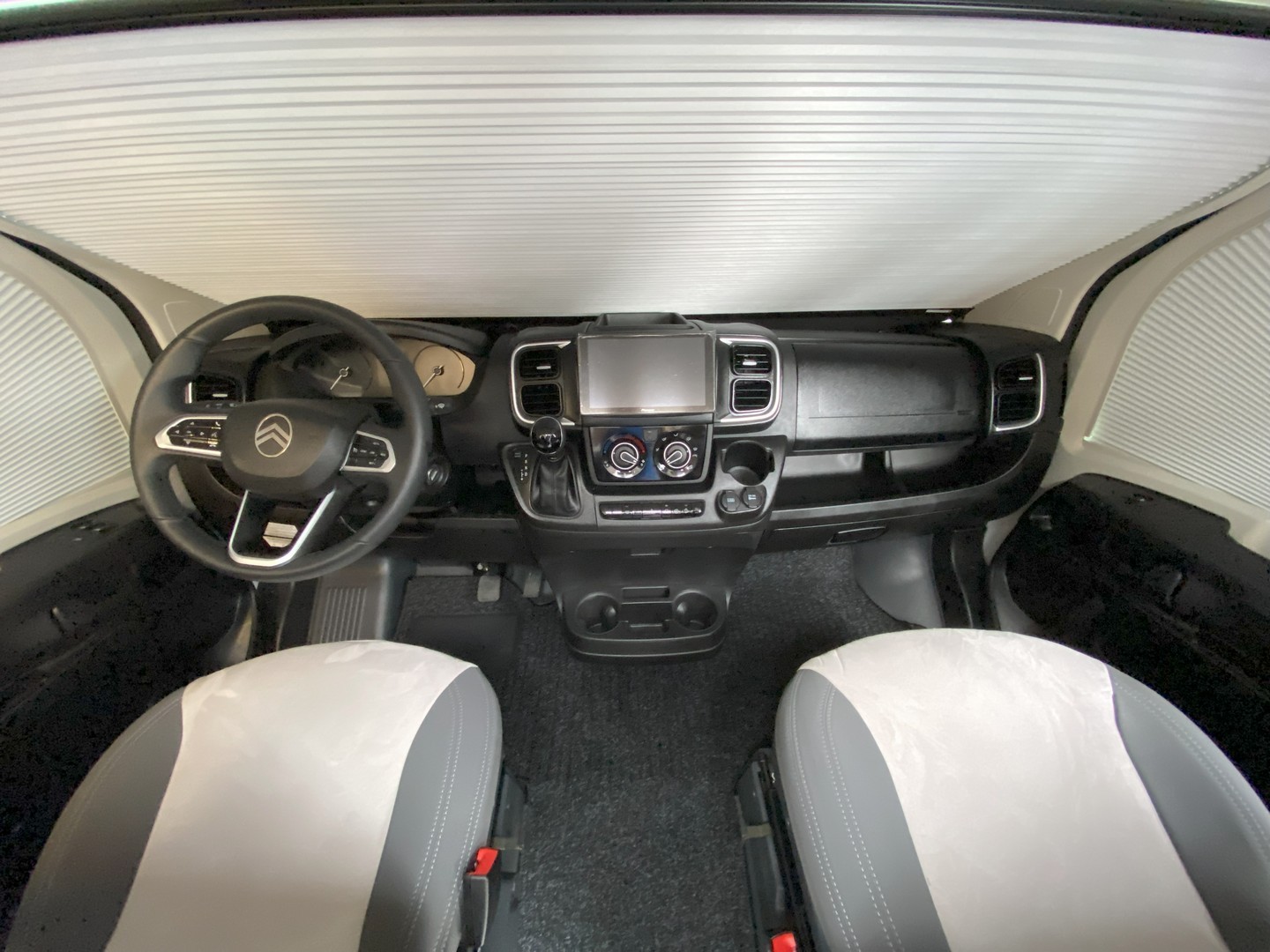 ROLLER TEAM Livingstone K2 GO, Citroen Jumper 2.2HDI 140PS Automat-image-17