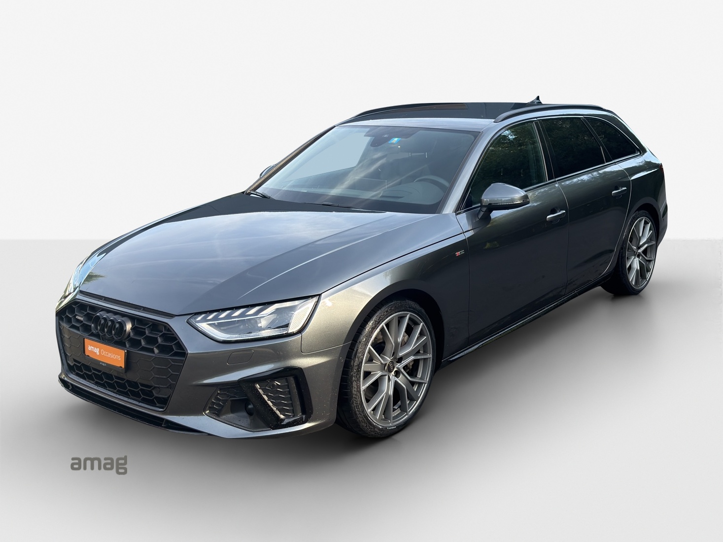 AUDI A4 Avant 45 TFSI S line S-tronic quattro
